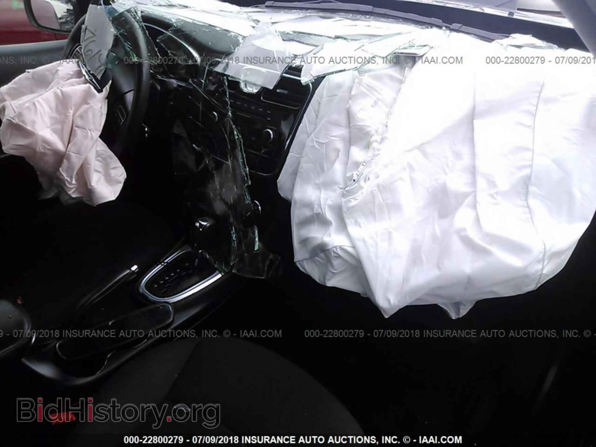 2013 Chrysler 200 - VIN: 1C3CCBAB8DN761419 - Photo 5