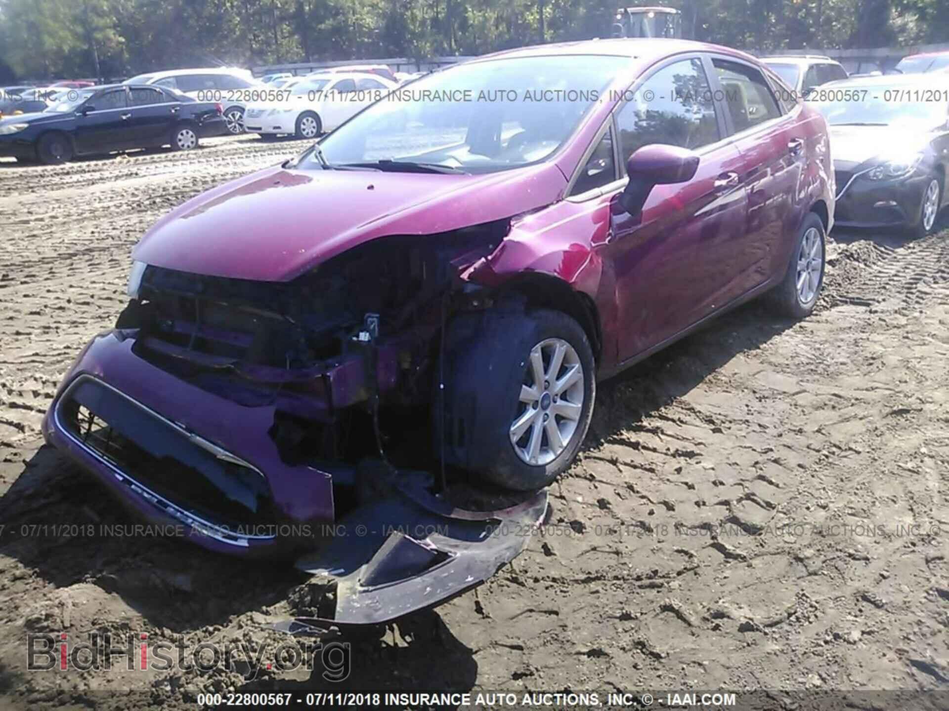 2011 Ford Fiesta - VIN: 3FADP4BJ3BM113487 - Фото 2