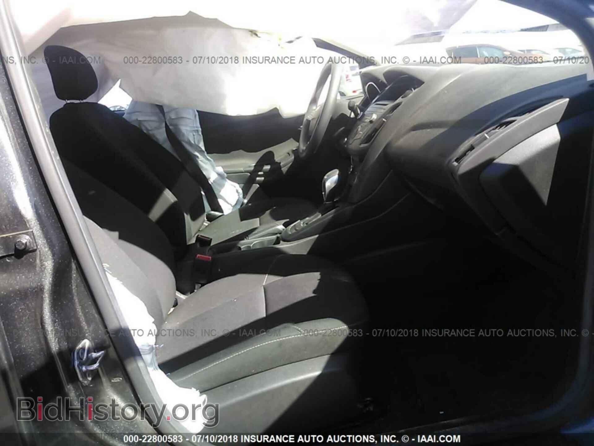 2017 Ford Focus - VIN: 1FADP3E22HL211502 - Фото 5