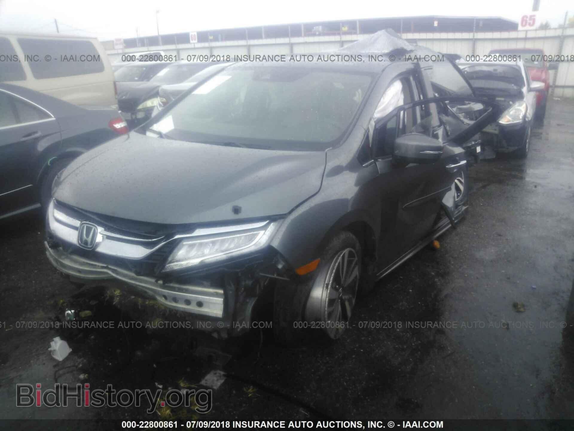 2018 Honda Odyssey - VIN: 5FNRL6H96JB001337 - Фото 2