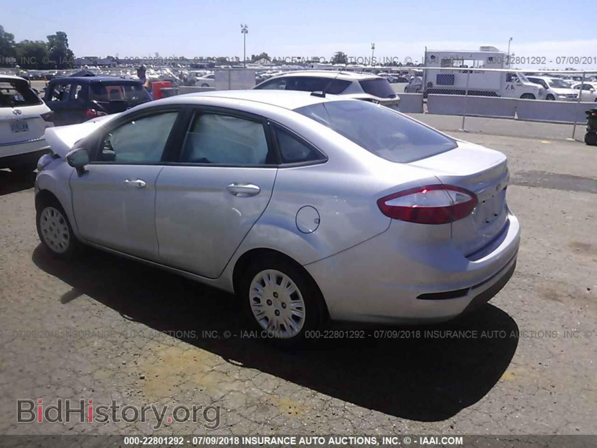 2017 Ford Fiesta - VIN: 3FADP4AJ0HM158977 - Фото 3