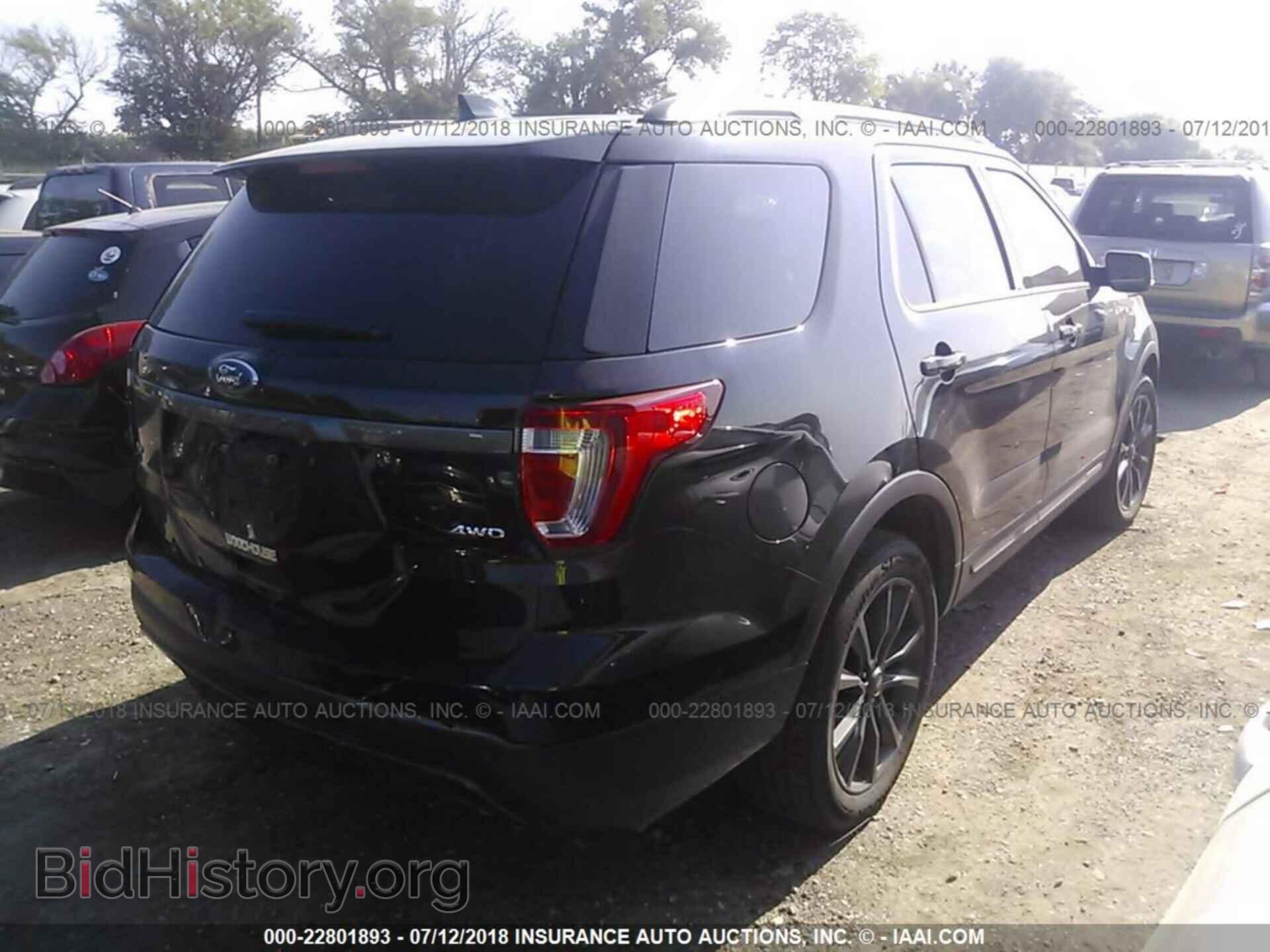 2017 Ford Explorer - VIN: 1FM5K8D80HGB45889 - Фото 4
