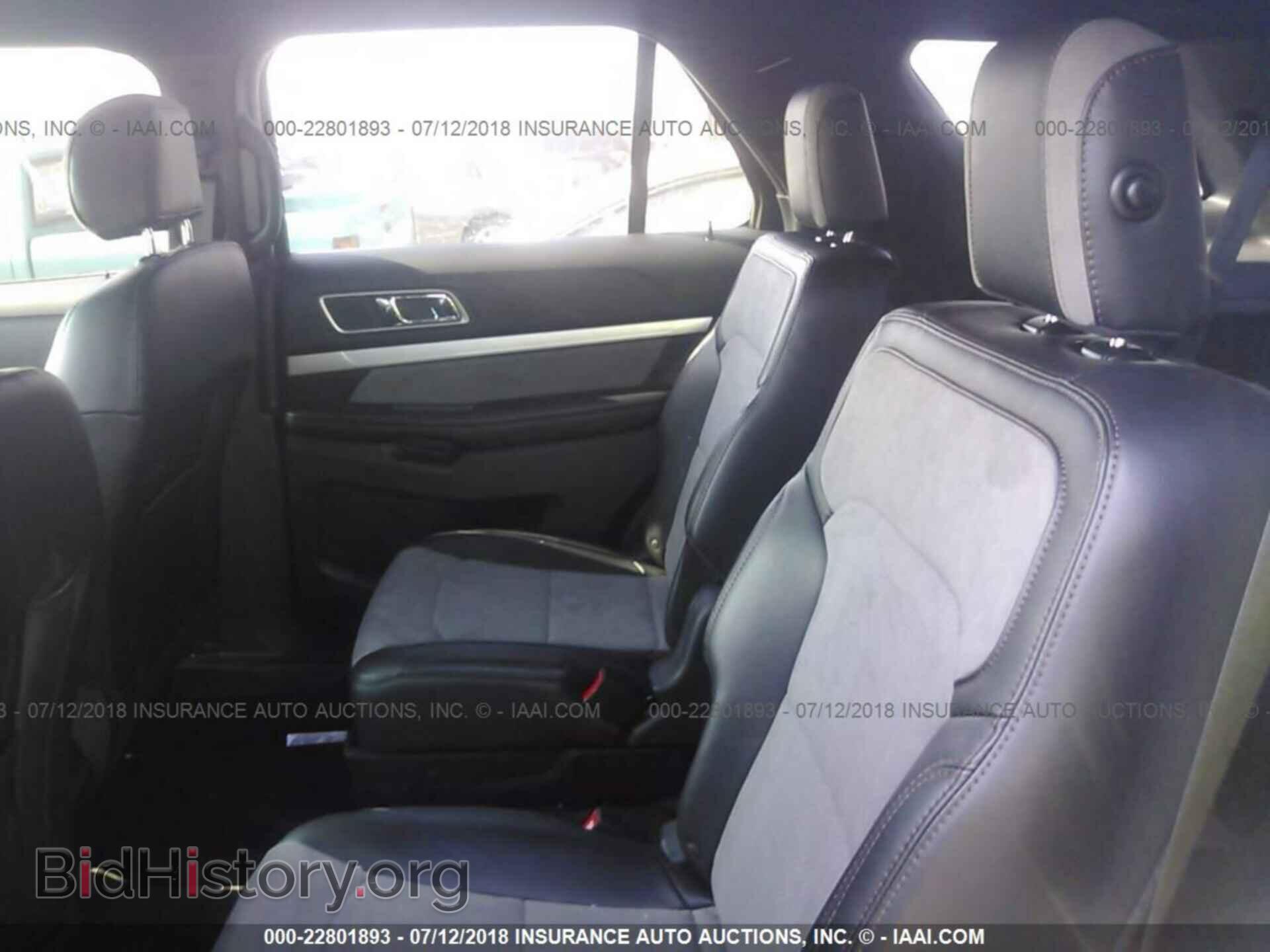 2017 Ford Explorer - VIN: 1FM5K8D80HGB45889 - Фото 8