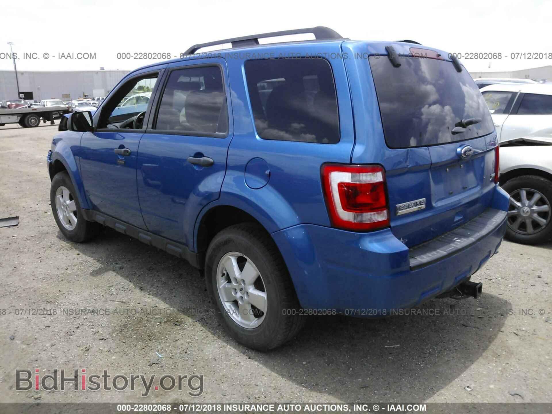 2012 Ford Escape - VIN: 1FMCU0DG8CKC17910 - Фото 3