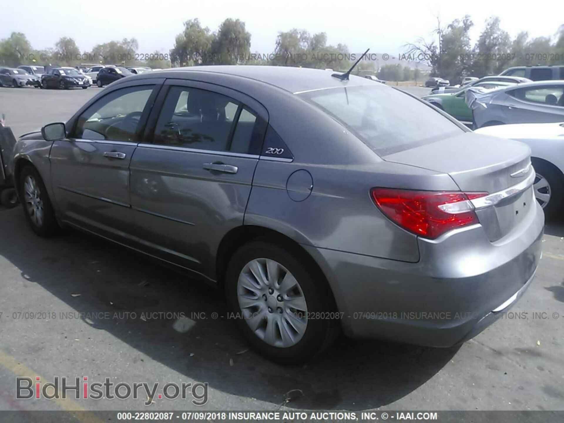 2012 Chrysler 200 - VIN: 1C3CCBAB2CN212703 - Photo 3