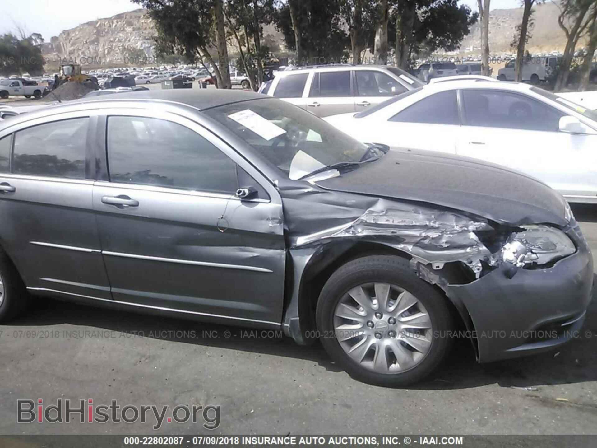 2012 Chrysler 200 - VIN: 1C3CCBAB2CN212703 - Photo 6