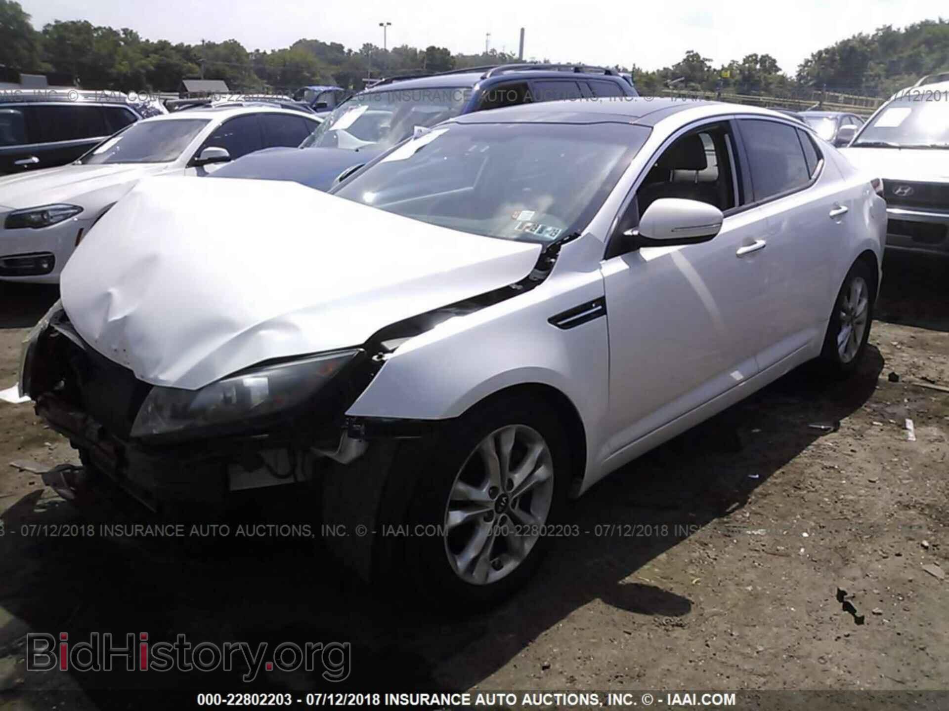 2011 Kia Optima - VIN: KNAGN4A78B5117007 - Фото 2