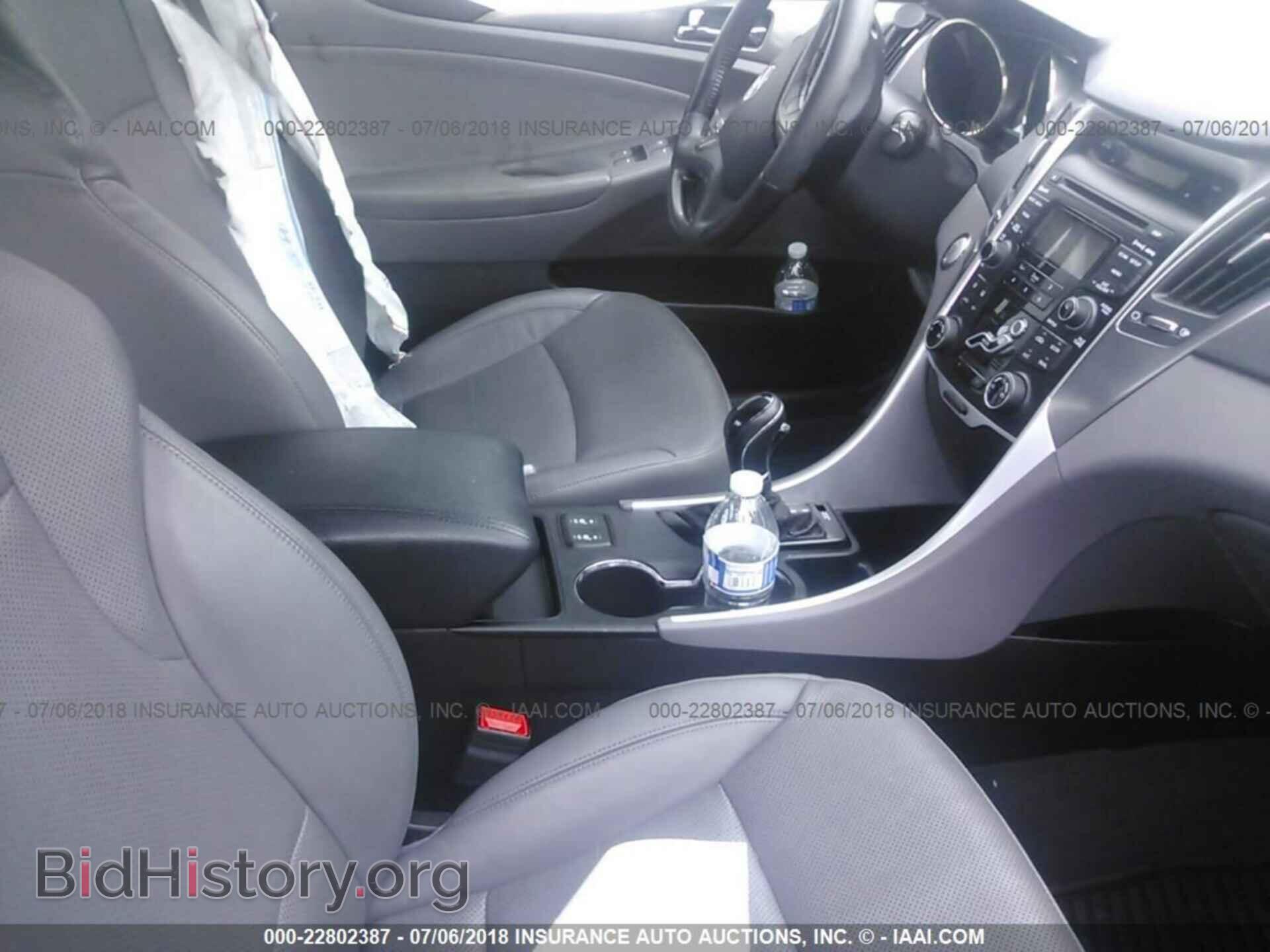 2012 Hyundai Sonata - VIN: KMHEC4A48CA020853 - Фото 5