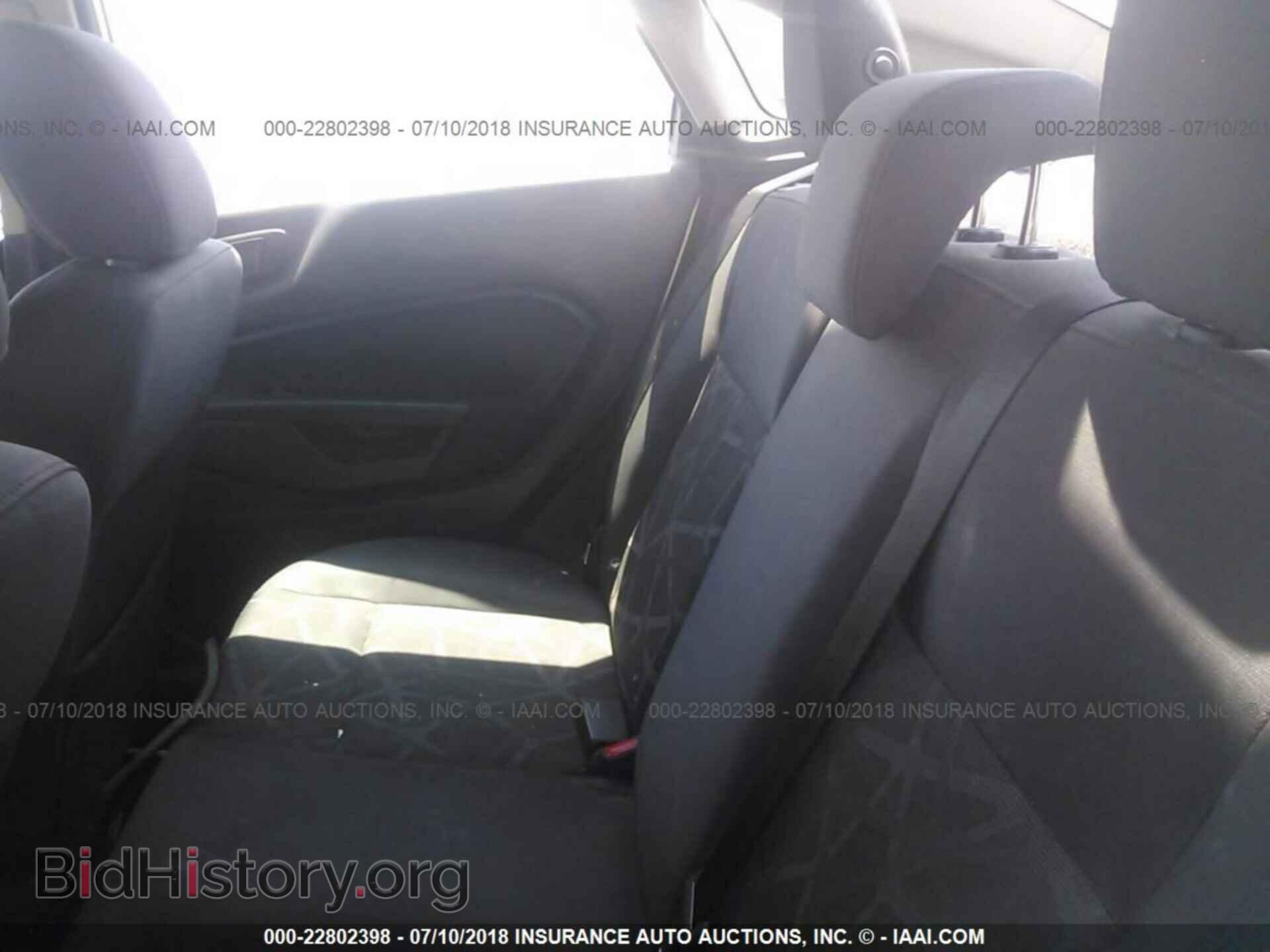 2012 Ford Fiesta - VIN: 3FADP4CJ8CM196544 - Photo 8