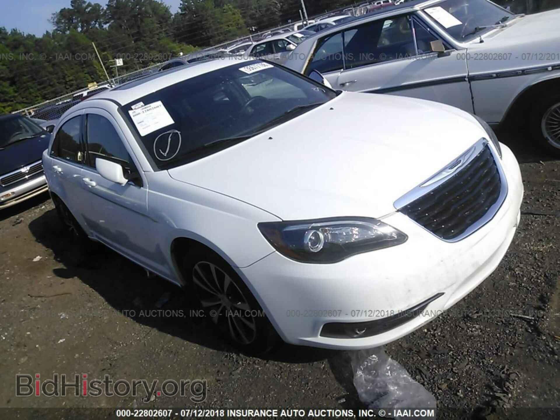 Фотография 1C3CCBBG8CN306370 - Chrysler 200 2012