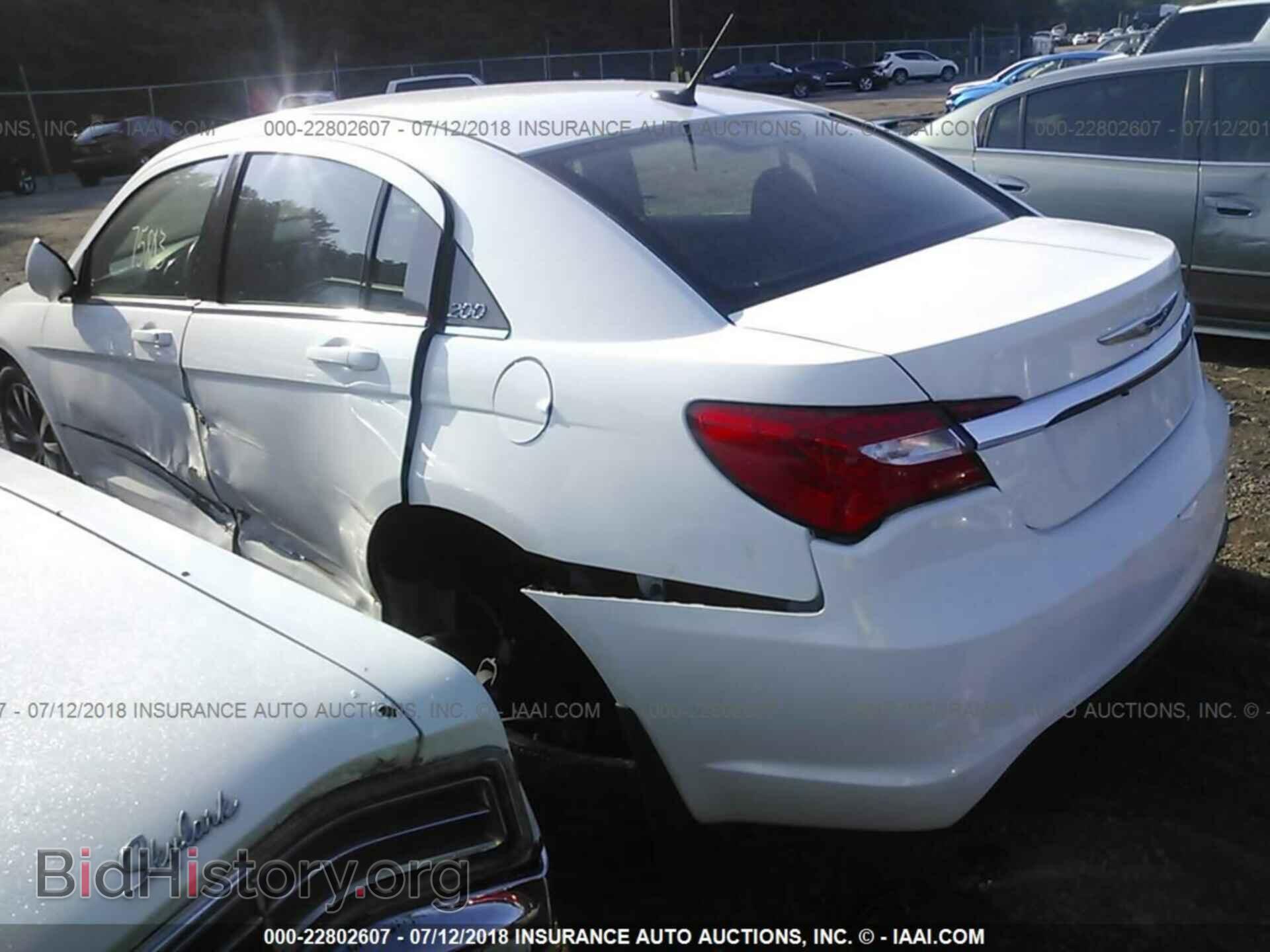 2012 Chrysler 200 - VIN: 1C3CCBBG8CN306370 - Фото 3