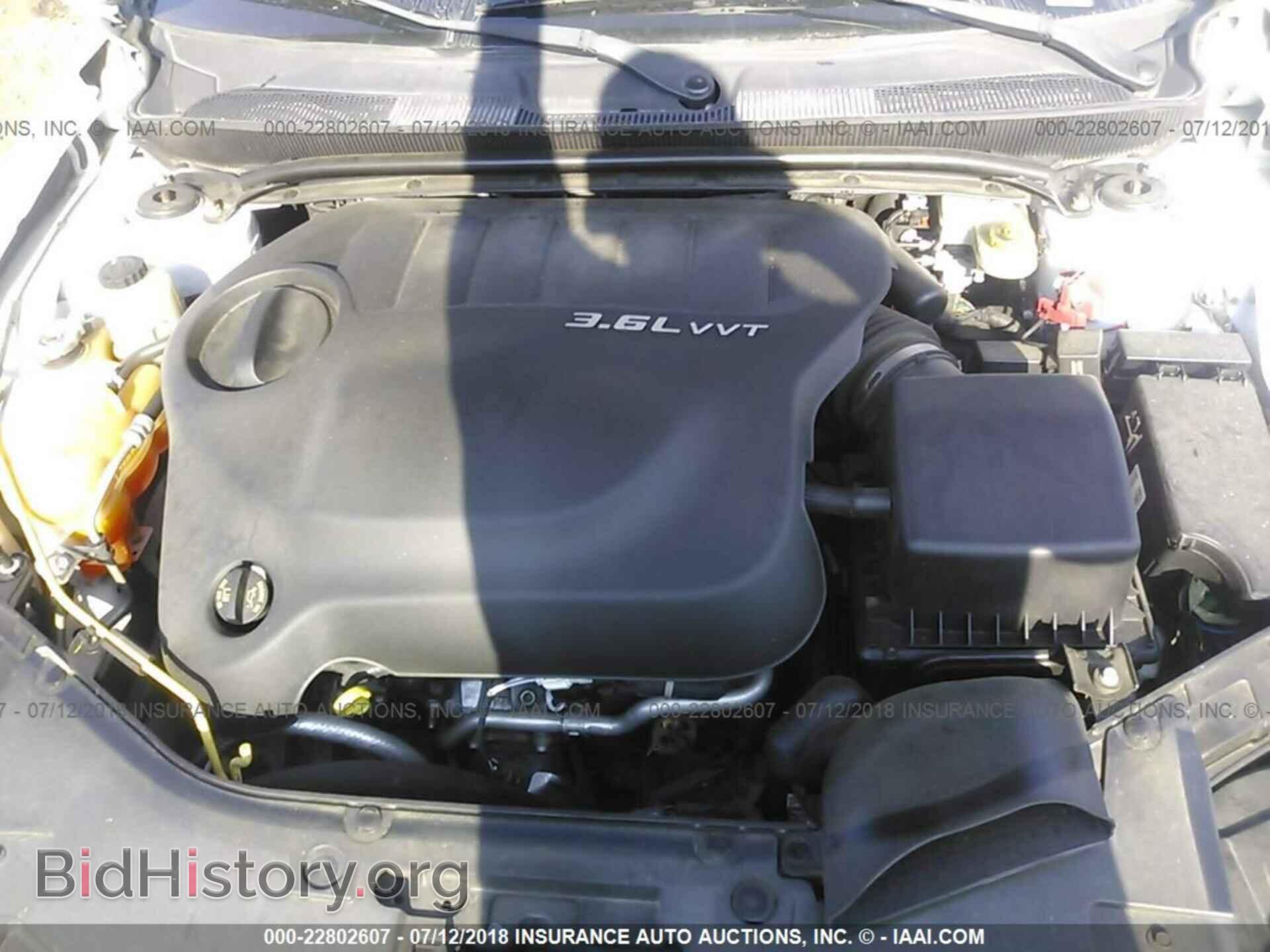 2012 Chrysler 200 - VIN: 1C3CCBBG8CN306370 - Фото 10