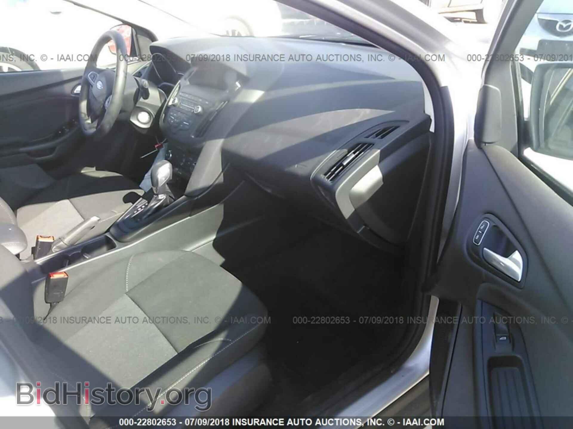 2018 Ford Focus - VIN: 1FADP3F24JL321830 - Фото 5