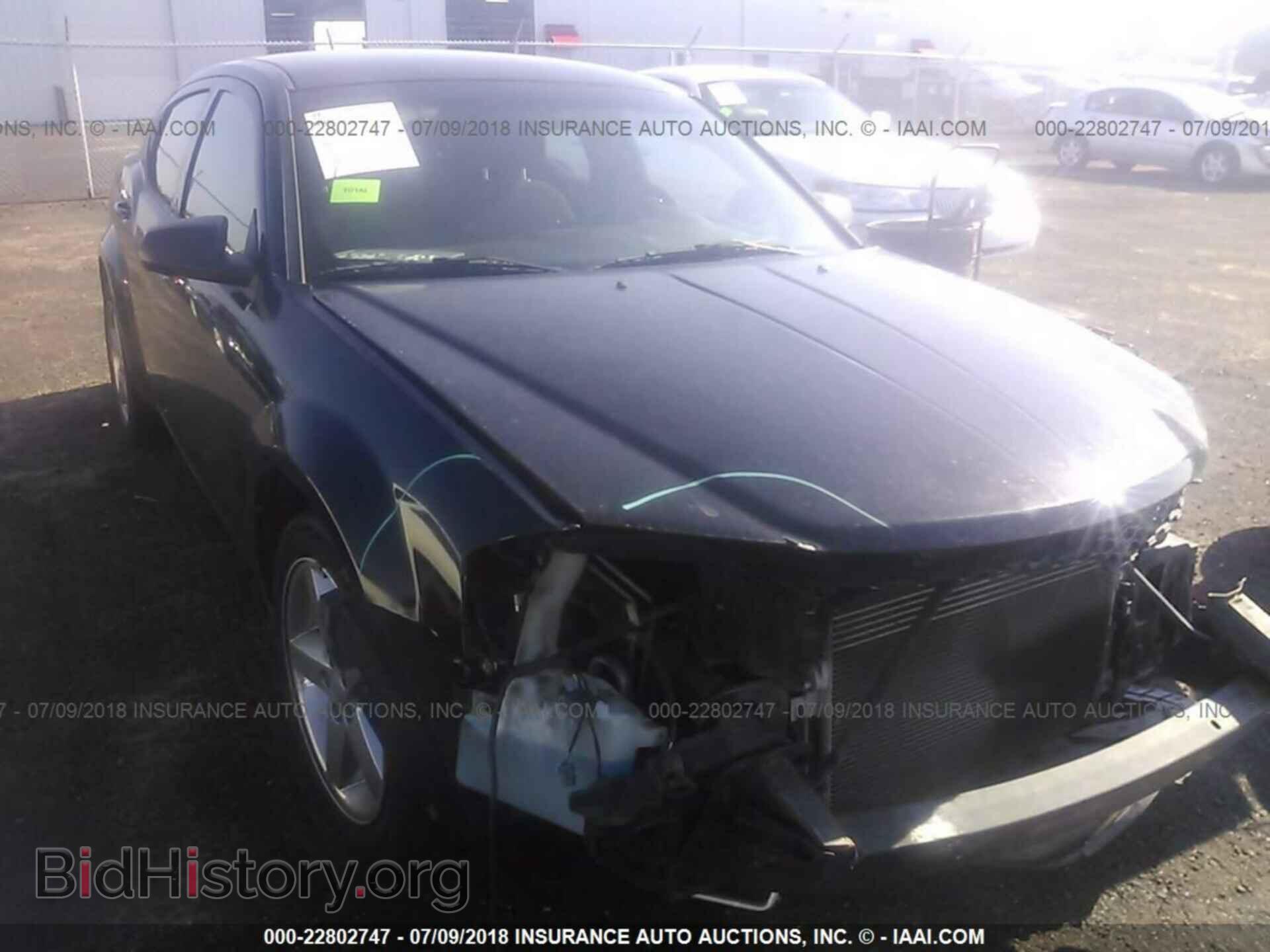 Photo 1B3BD4FB1BN587796 - Dodge Avenger 2011