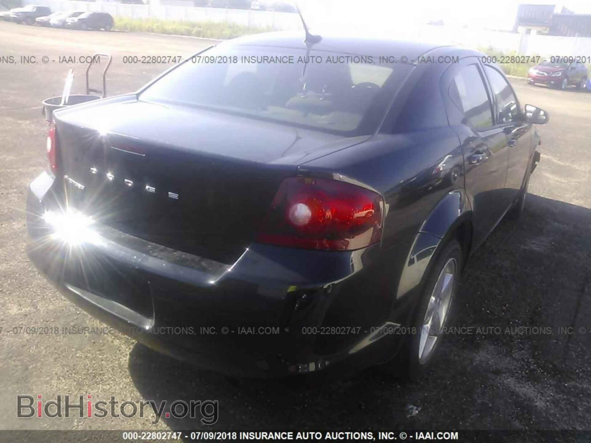 2011 Dodge Avenger - VIN: 1B3BD4FB1BN587796 - Photo 4