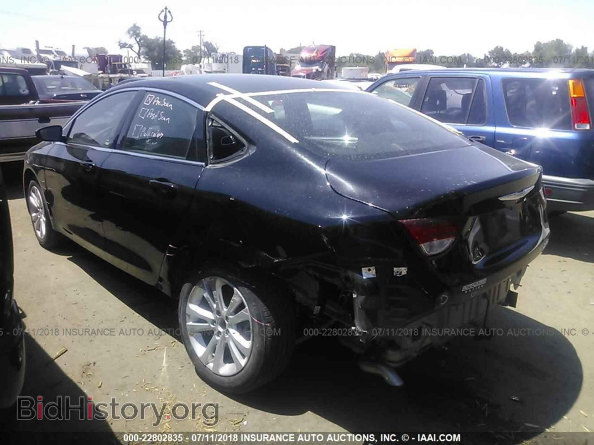 2016 Chrysler 200 - VIN: 1C3CCCAB0GN111932 - Photo 3