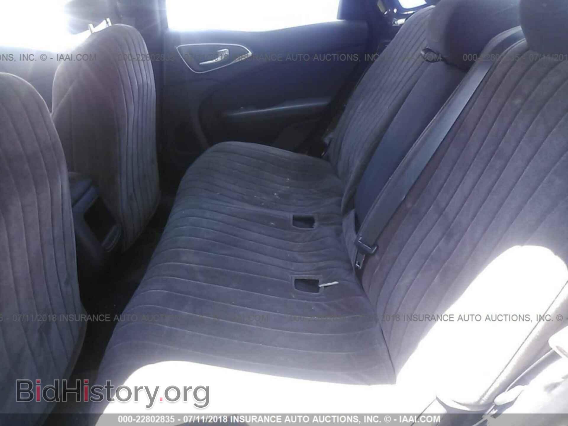 2016 Chrysler 200 - VIN: 1C3CCCAB0GN111932 - Photo 8