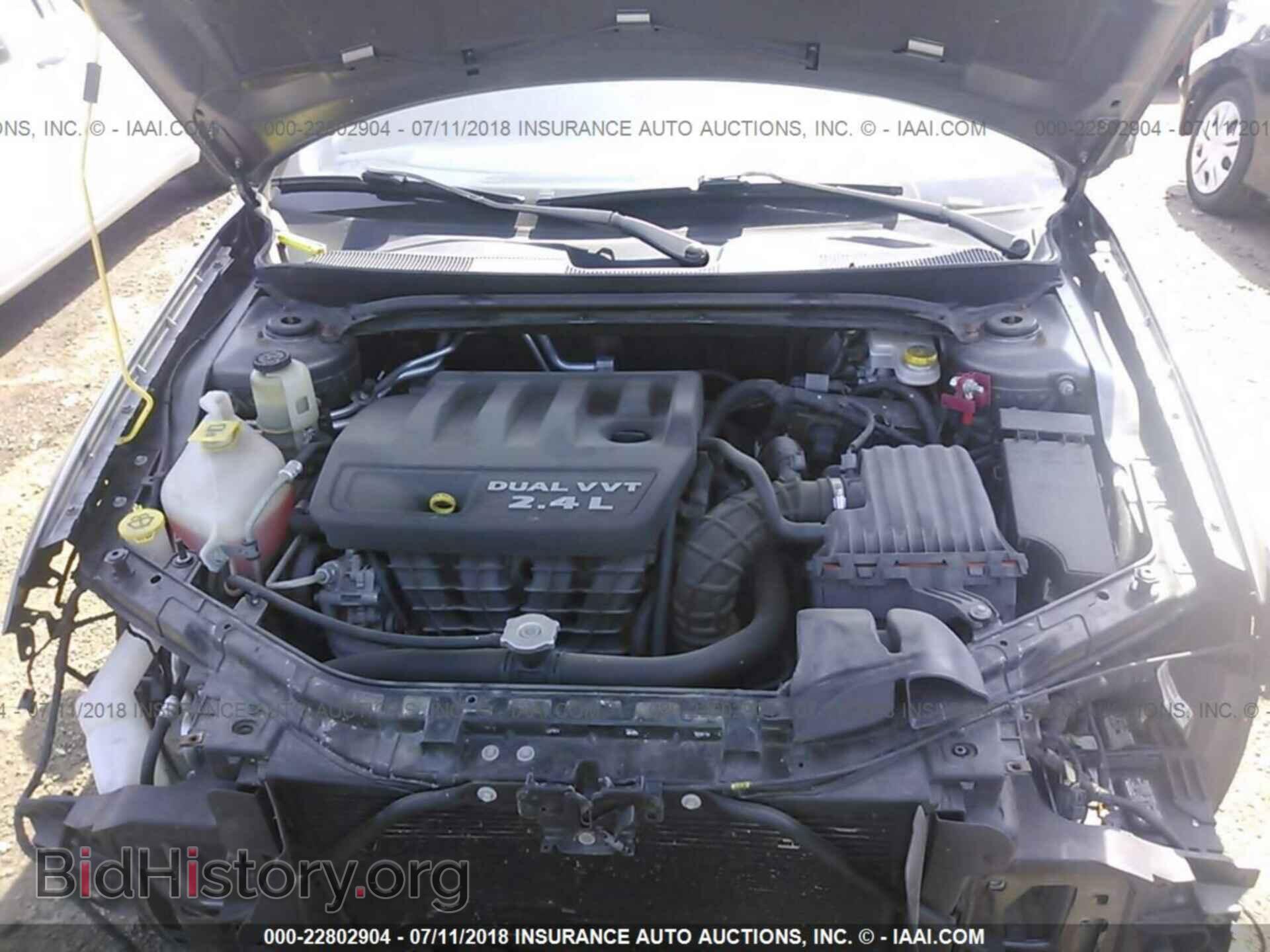 2012 Chrysler 200 - VIN: 1C3CCBBB1CN131724 - Фото 10