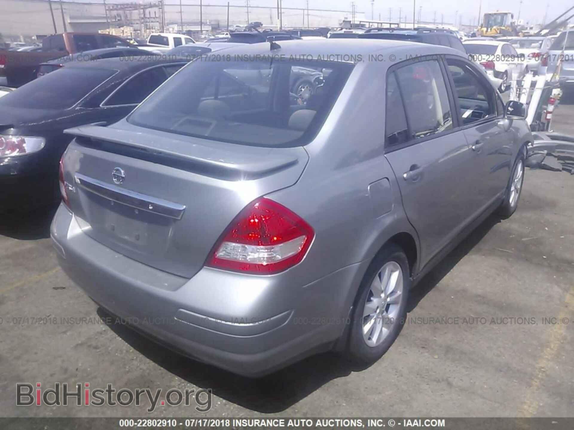 2011 Nissan Versa - VIN: 3N1BC1APXBL435294 - Фото 4