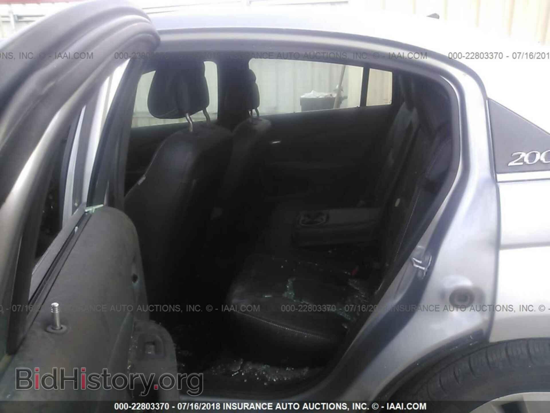 2014 Chrysler 200 - VIN: 1C3CCBAB1EN208953 - Photo 8