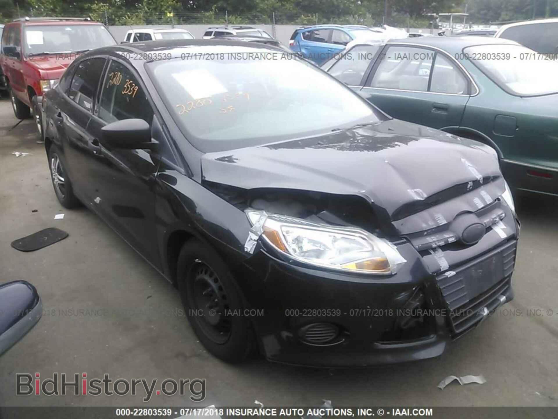 Photo 1FAHP3E24CL464766 - Ford Focus 2012