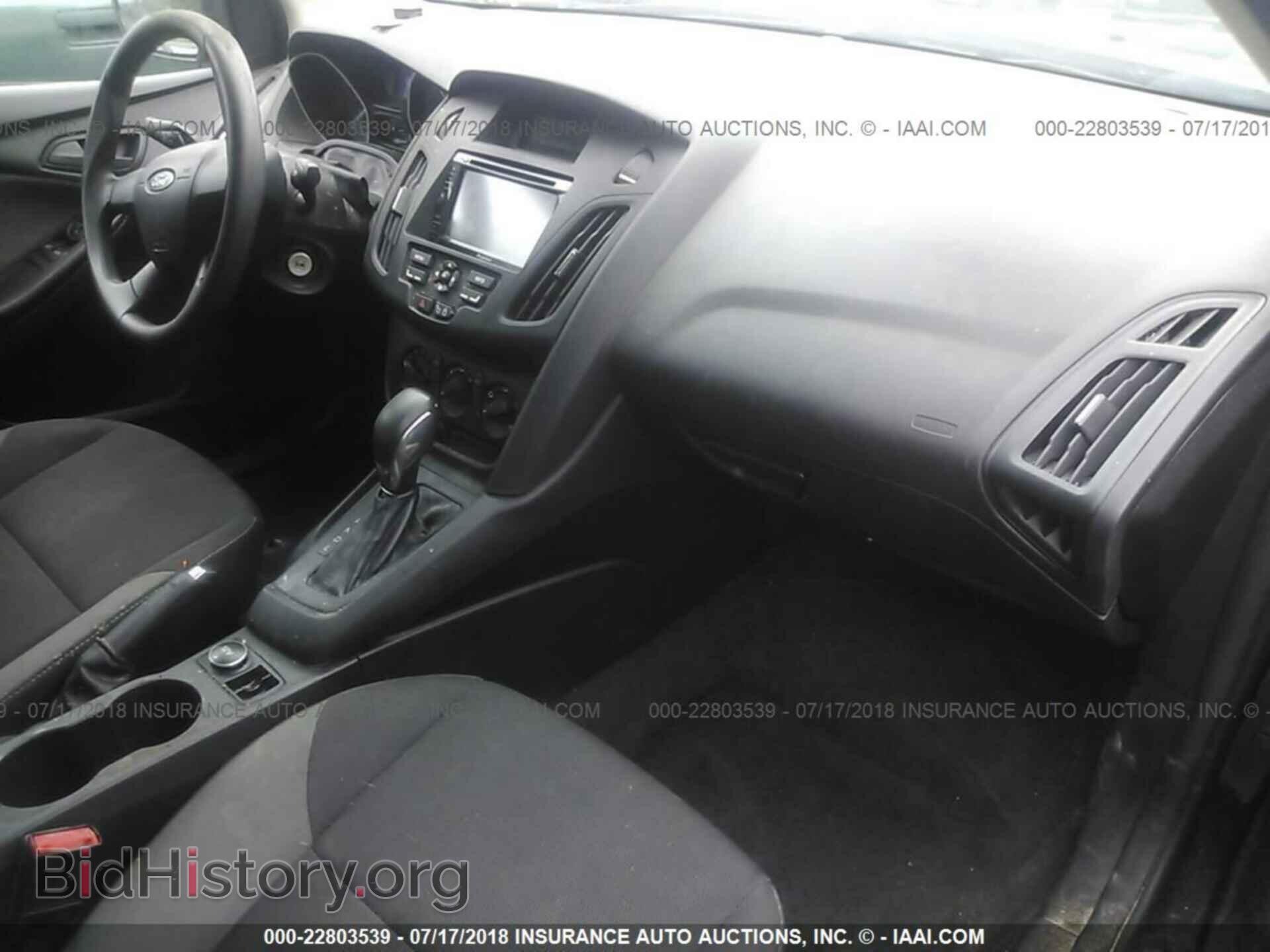 2012 Ford Focus - VIN: 1FAHP3E24CL464766 - Photo 5