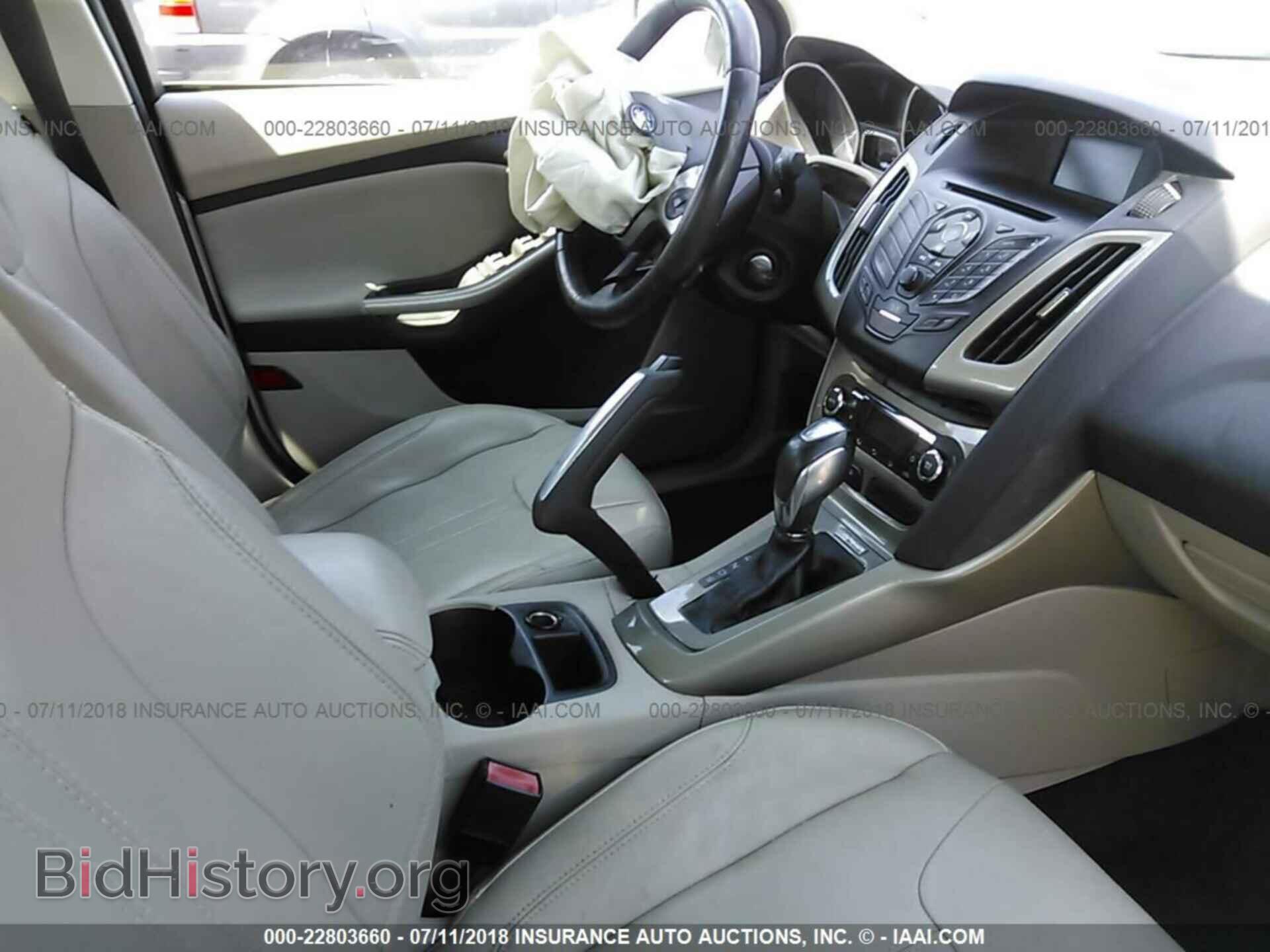 2012 Ford Focus - VIN: 1FAHP3H21CL358299 - Photo 5