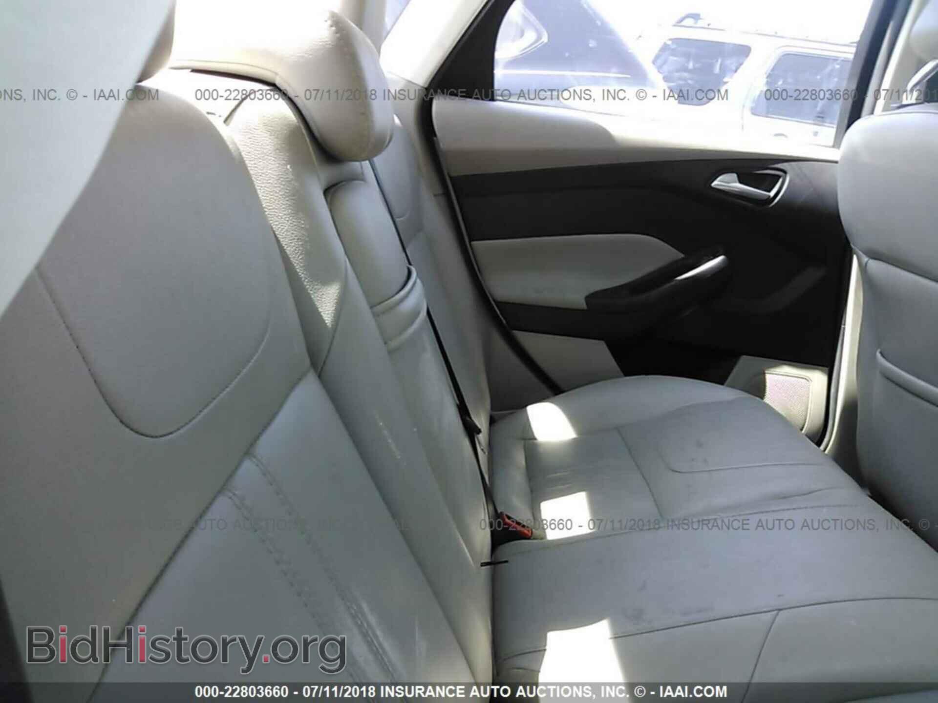 2012 Ford Focus - VIN: 1FAHP3H21CL358299 - Photo 8