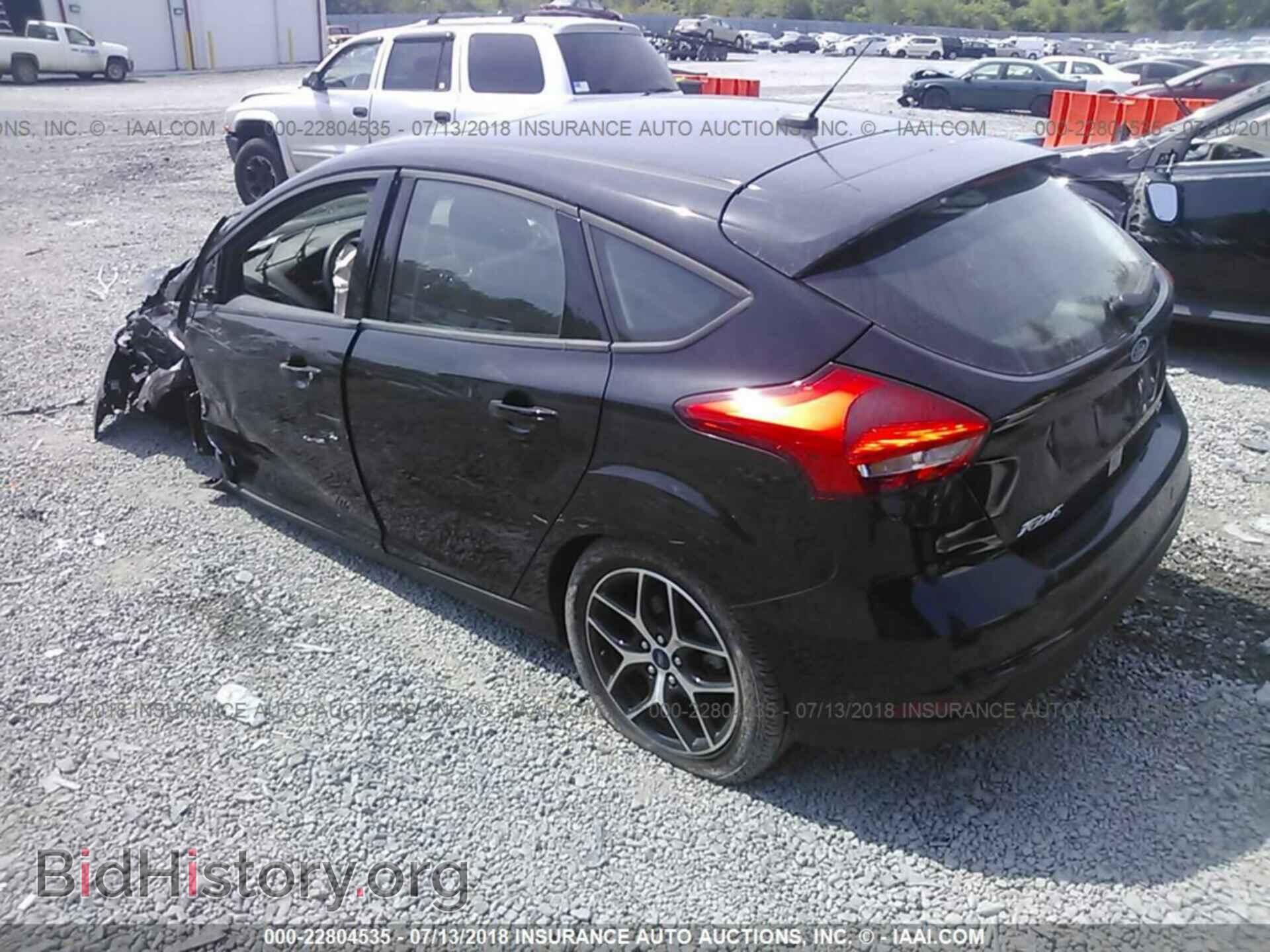 2017 Ford Focus - VIN: 1FADP3M29HL250928 - Фото 3