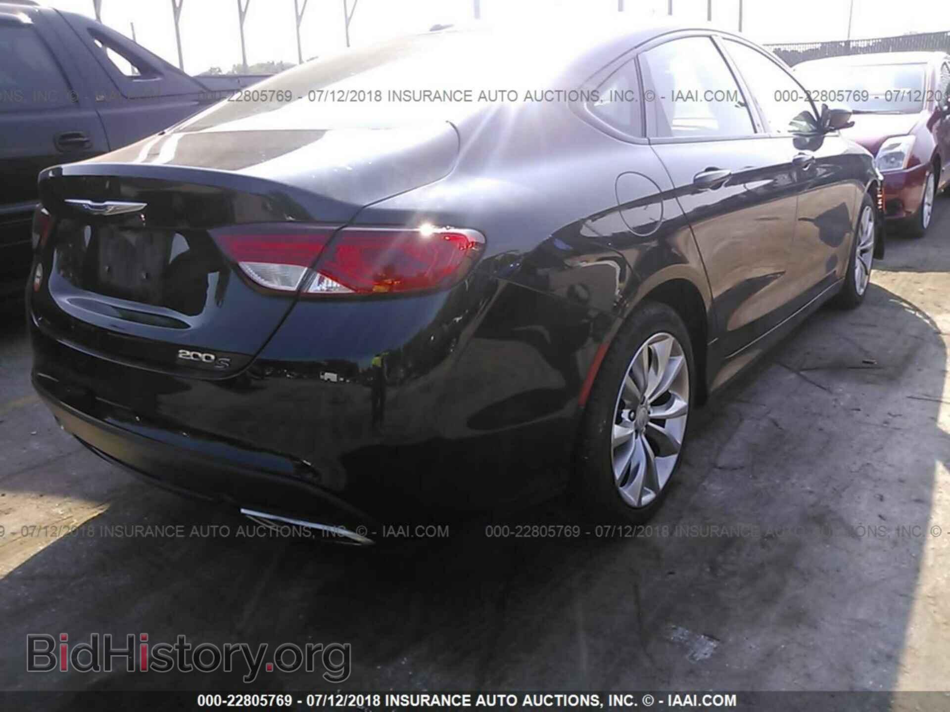 2015 Chrysler 200 - VIN: 1C3CCCBB2FN565063 - Photo 4