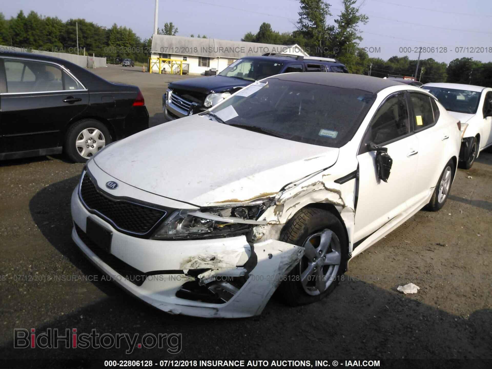 2014 Kia Optima - VIN: 5XXGM4A71EG332640 - Photo 2