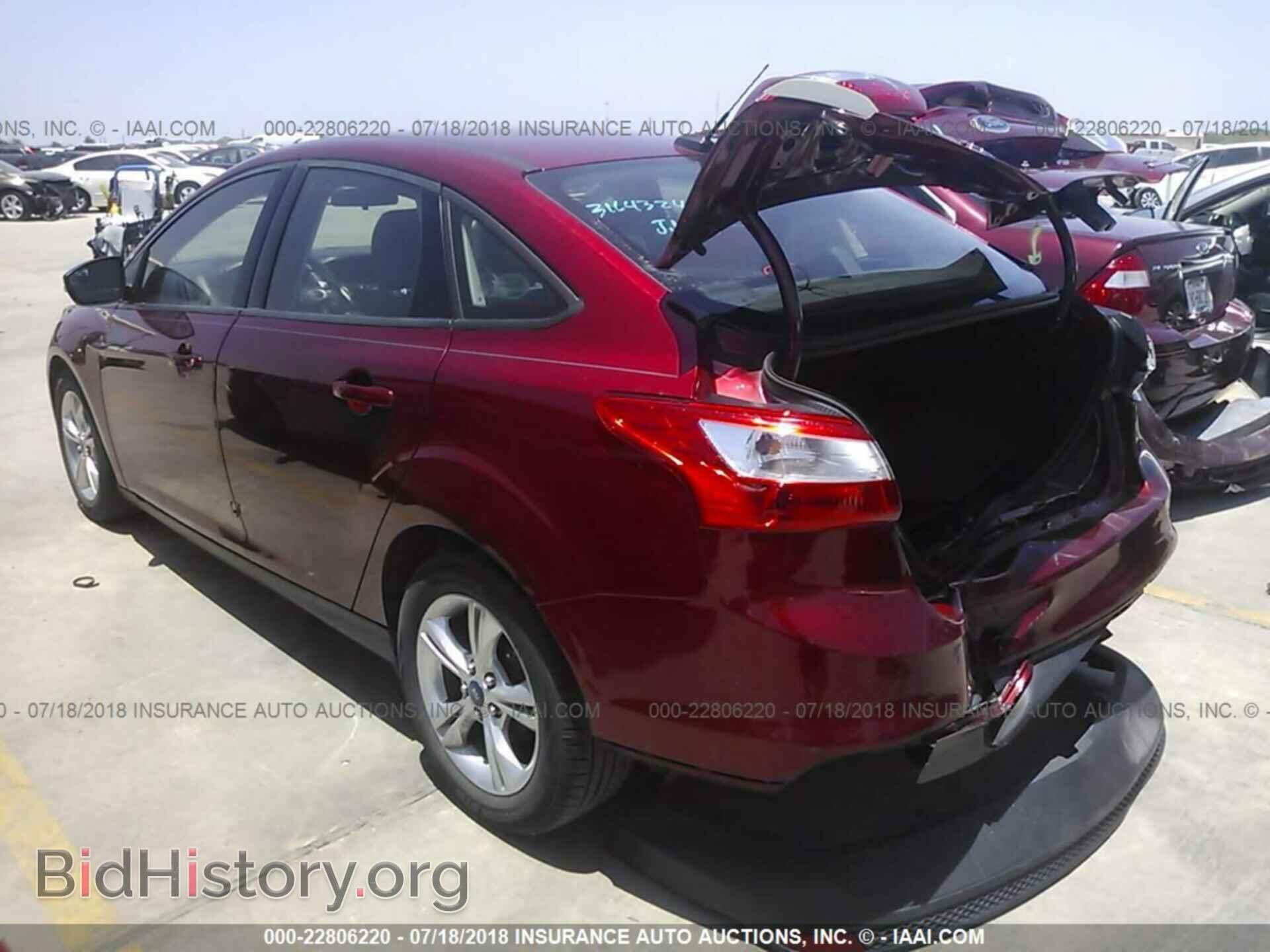 2013 Ford Focus - VIN: 1FADP3F22DL220547 - Photo 3