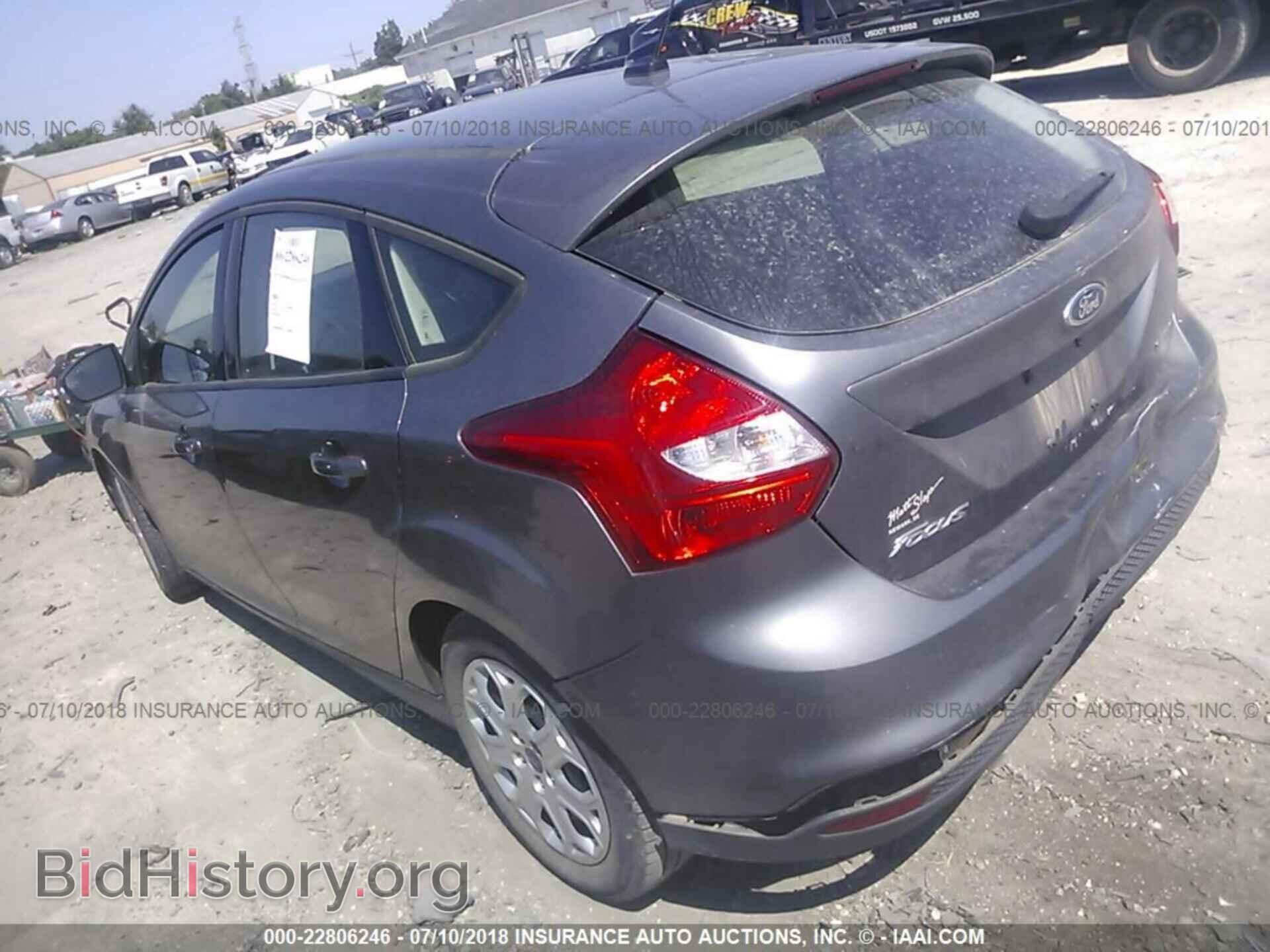 2012 Ford Focus - VIN: 1FAHP3K27CL149514 - Photo 3