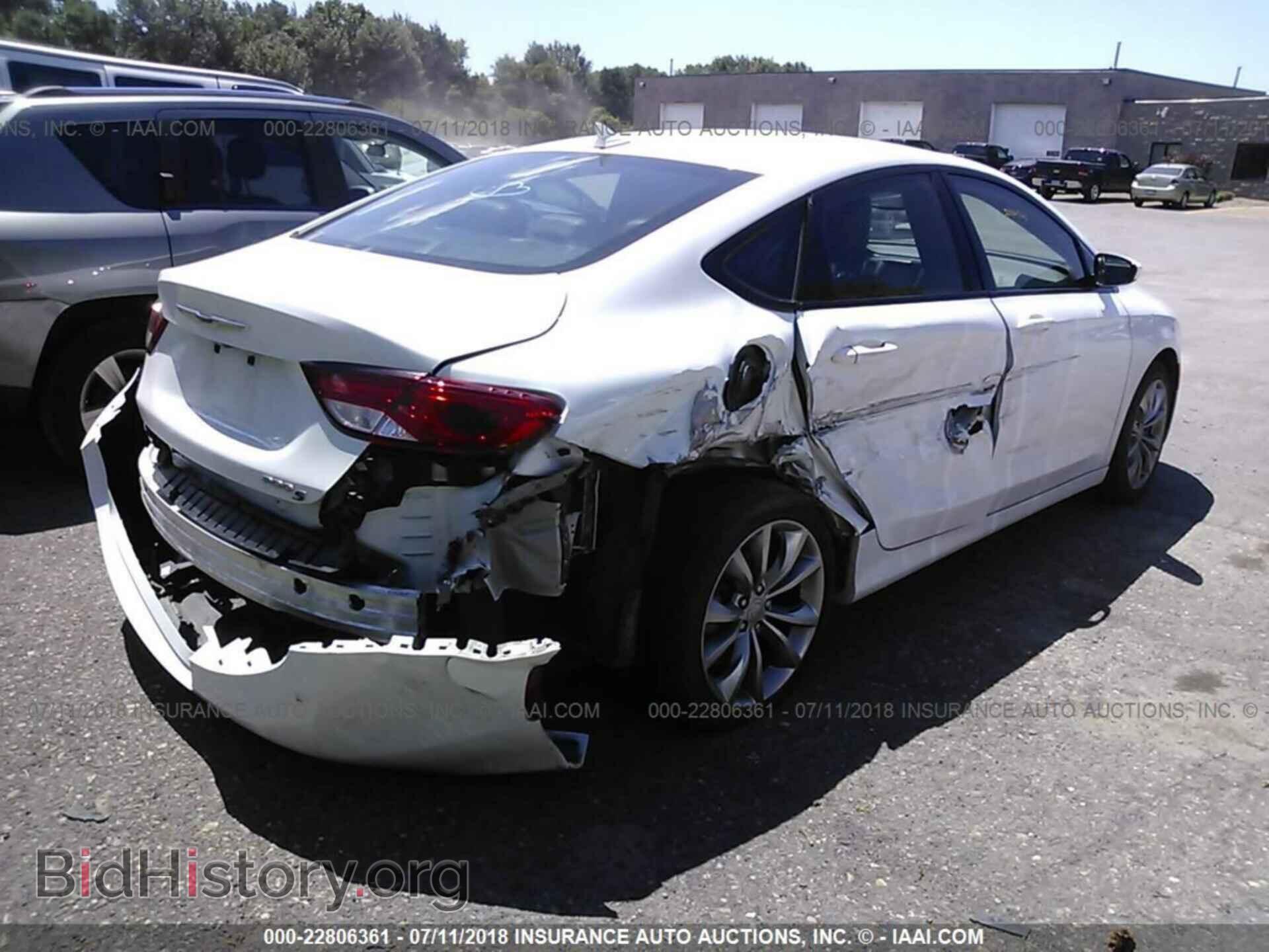 2016 Chrysler 200 - VIN: 1C3CCCBBXGN134827 - Photo 4
