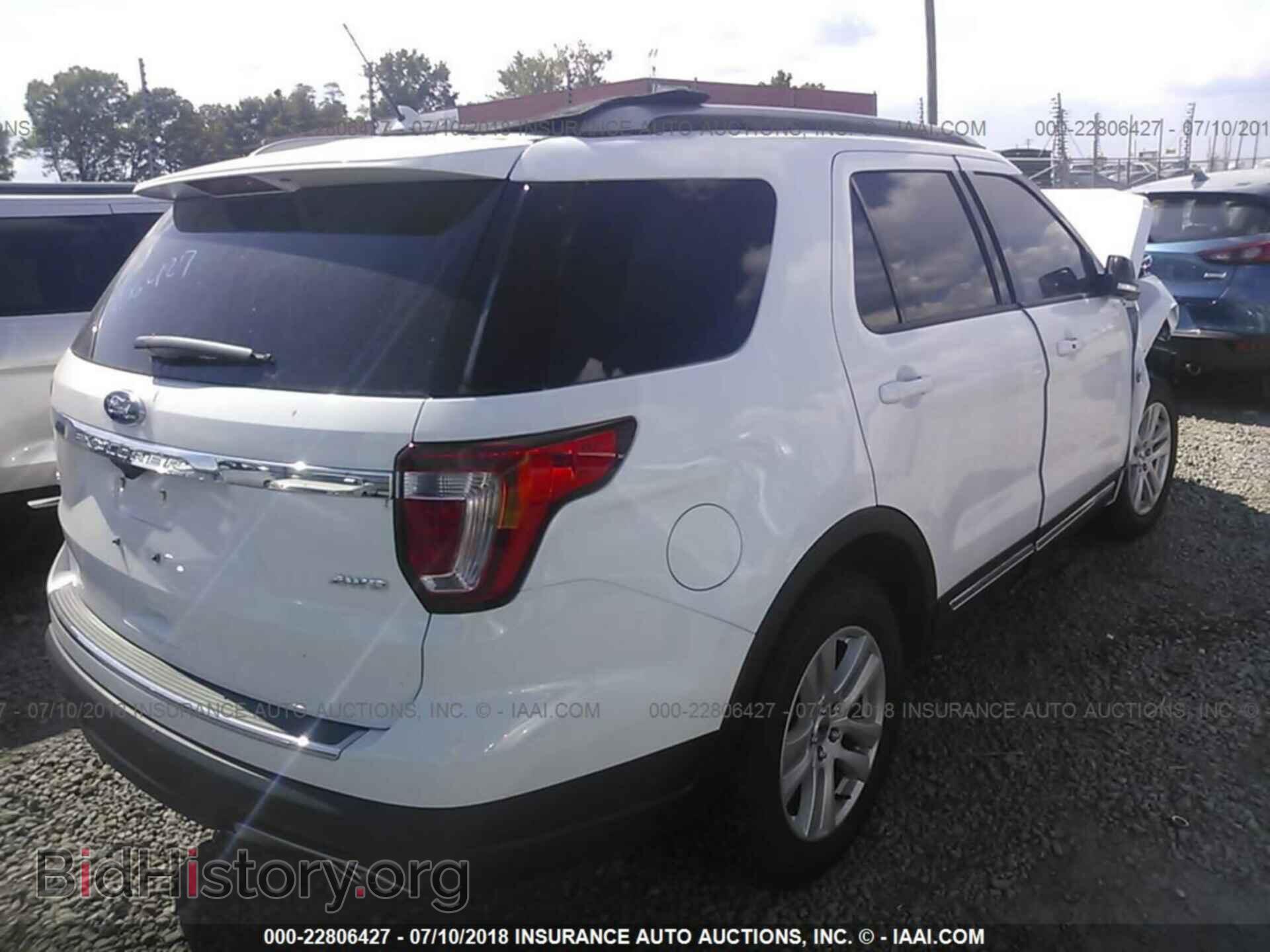 2018 Ford Explorer - VIN: 1FM5K8D87JGB18775 - Фото 4