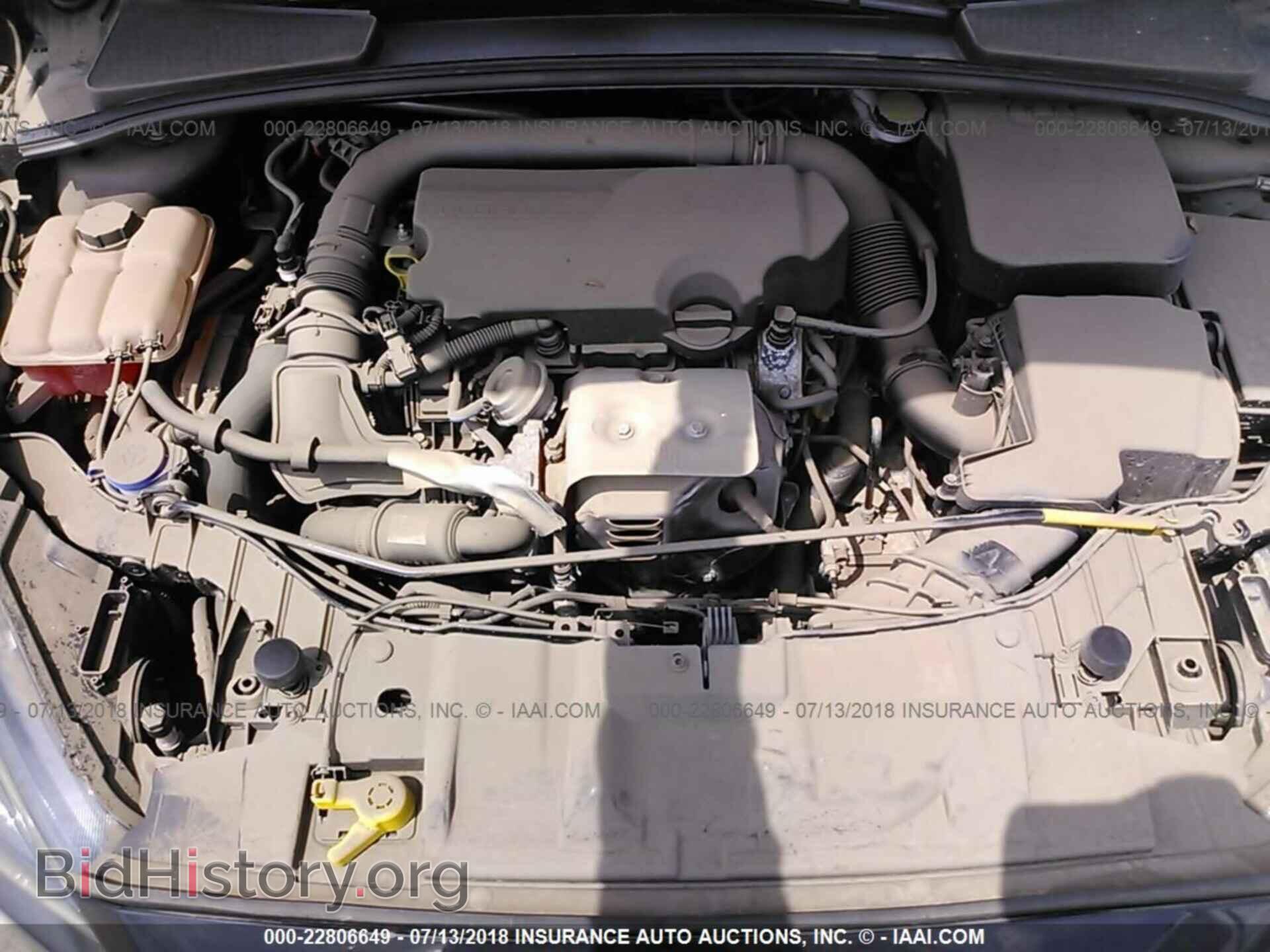 2016 Ford Focus - VIN: 1FADP3FE8GL215948 - Photo 10