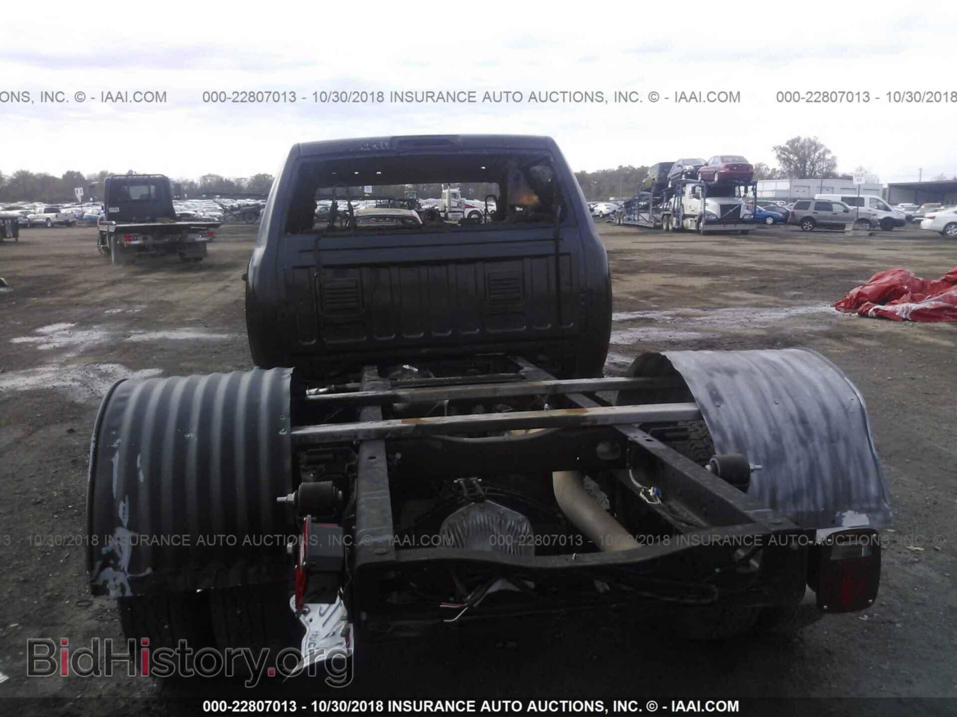 2017 Ram 3500 - VIN: 3C7WRTCL1HG597788 - Фото 8