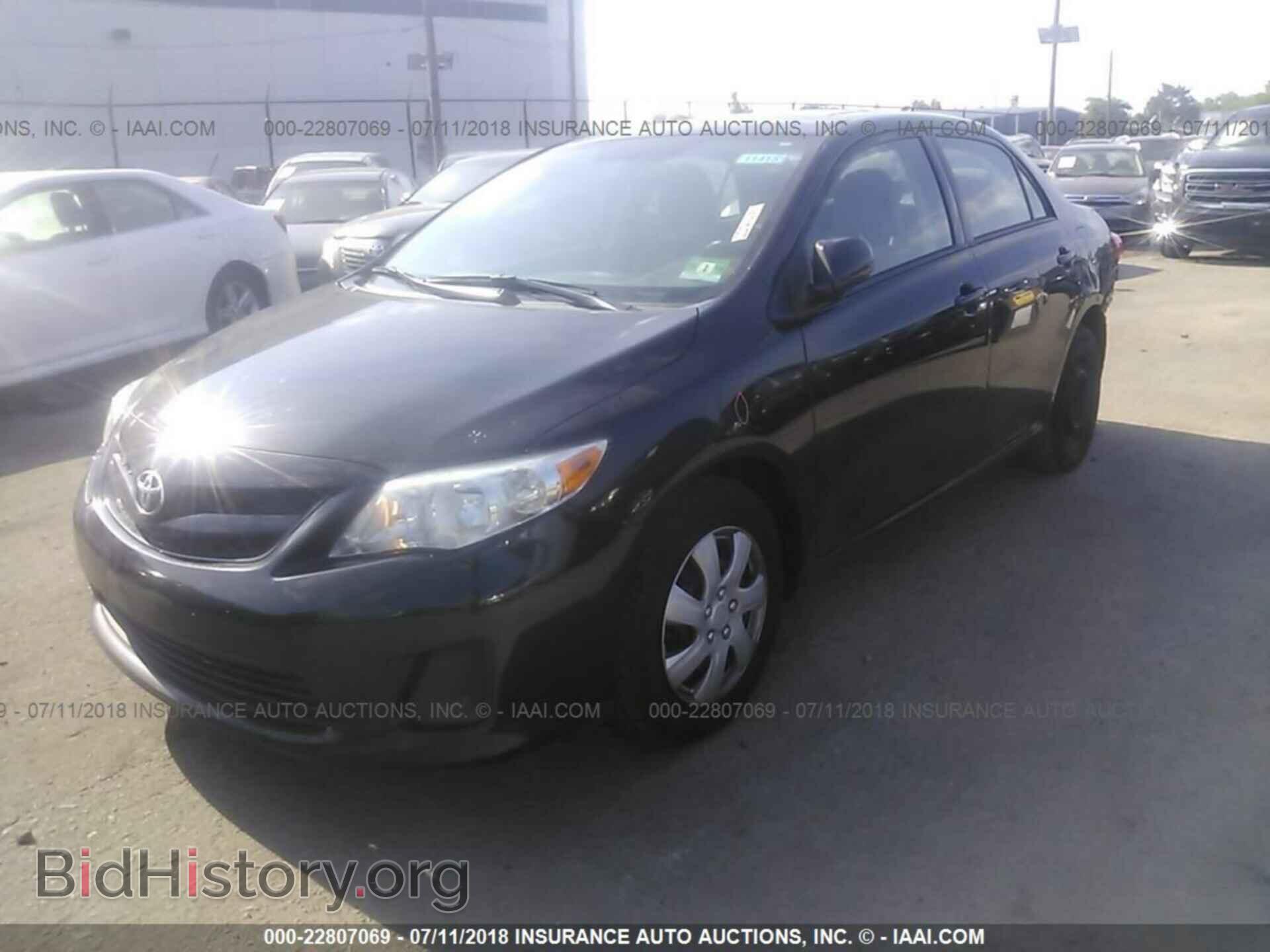 2011 Toyota Corolla - VIN: 2T1BU4EE1BC708565 - Фото 2