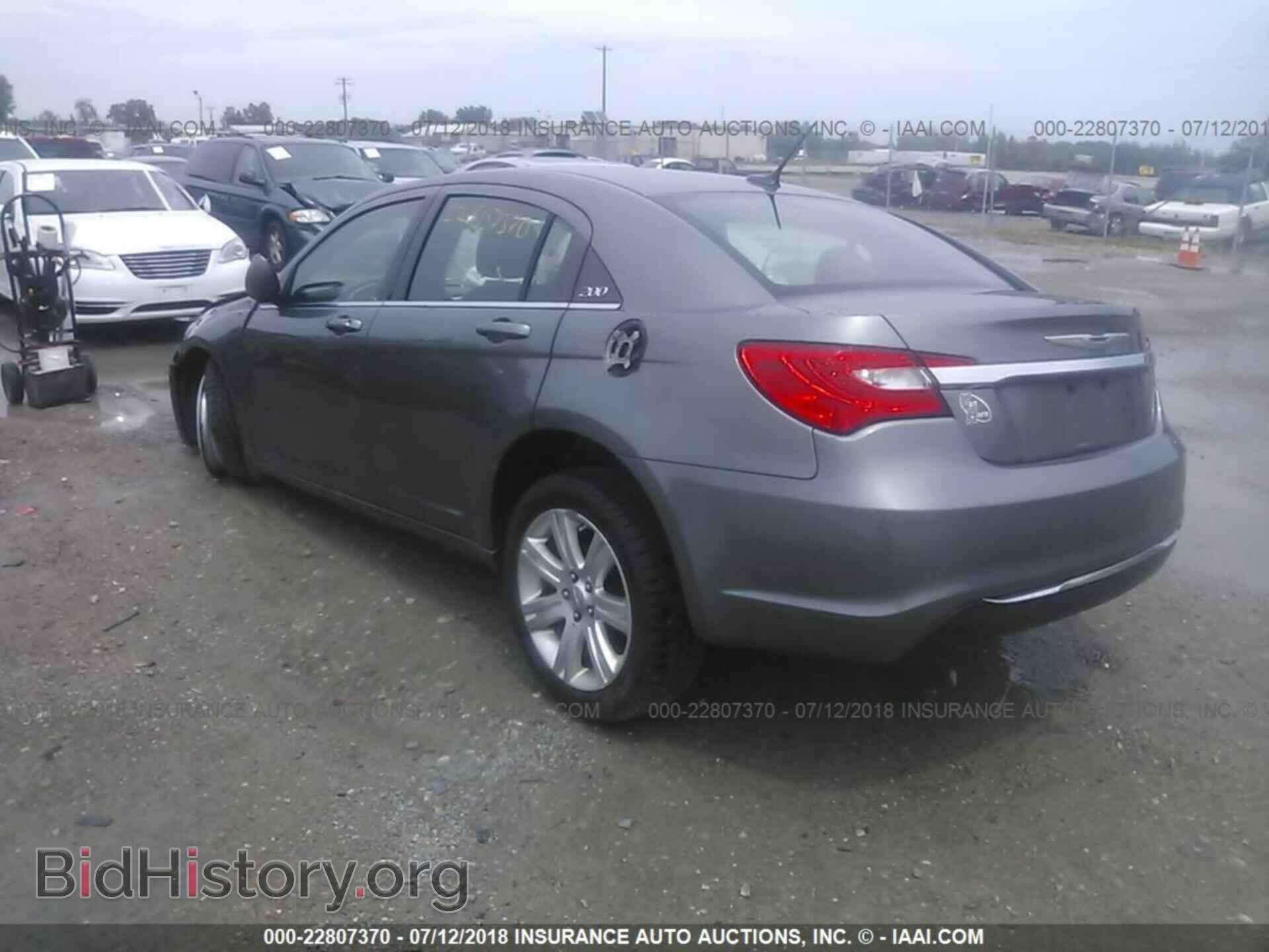 2012 Chrysler 200 - VIN: 1C3CCBBB8CN130893 - Фото 3