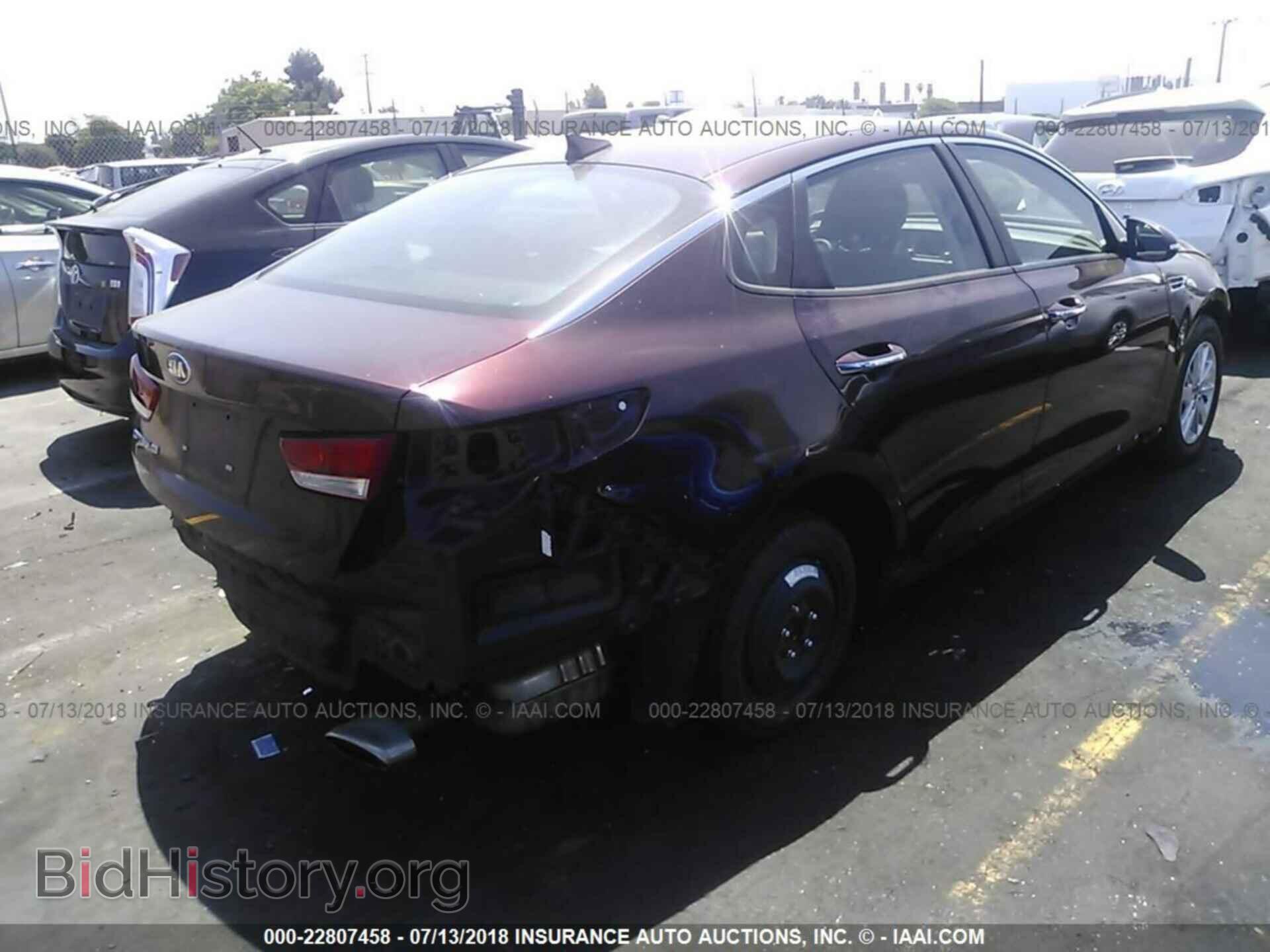 2016 Kia Optima - VIN: 5XXGT4L31GG090870 - Photo 4