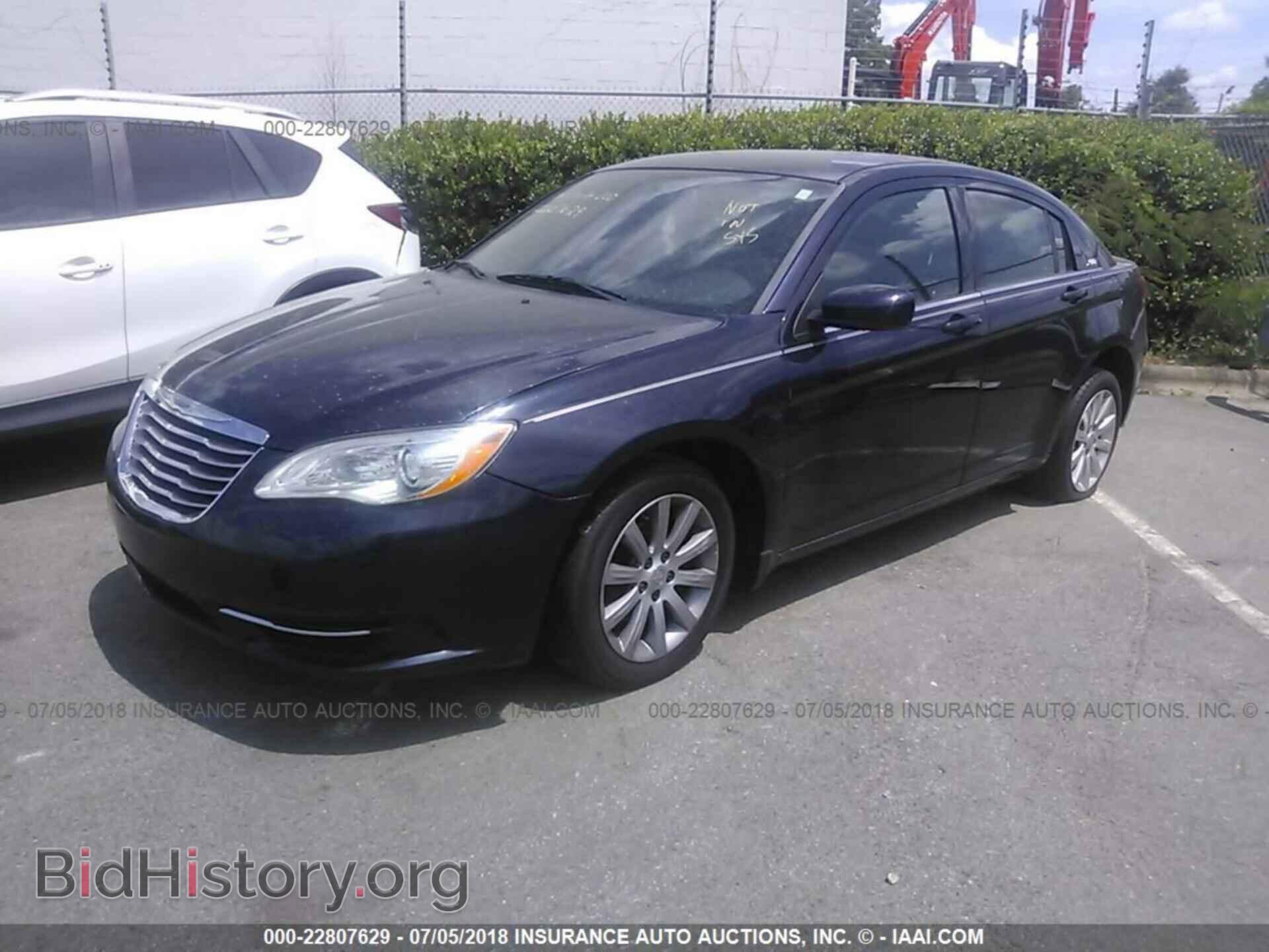 2012 Chrysler 200 - VIN: 1C3CCBBB4CN170517 - Фото 2
