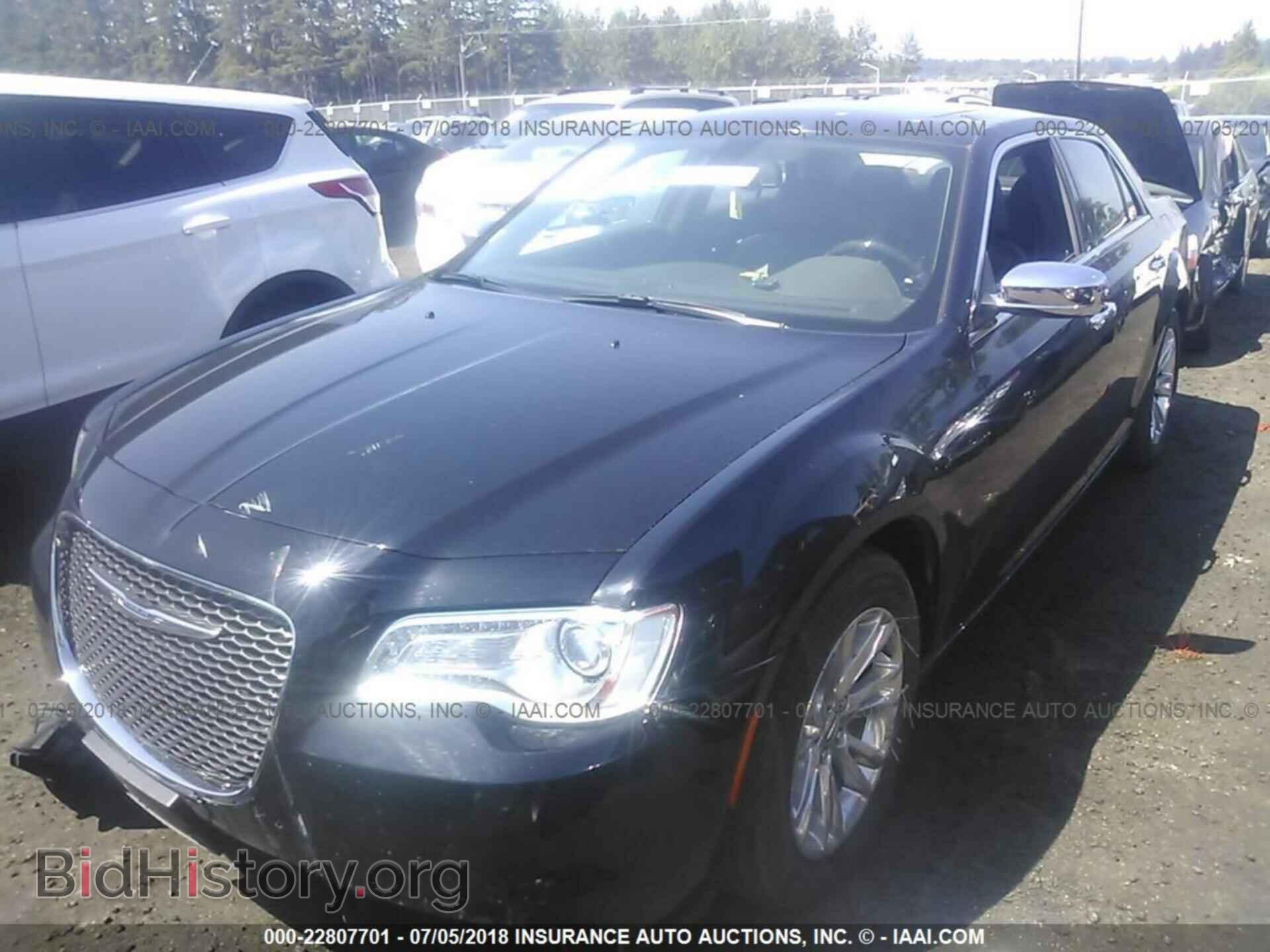 2017 Chrysler 300c - VIN: 2C3CCAEGXHH662437 - Фото 2