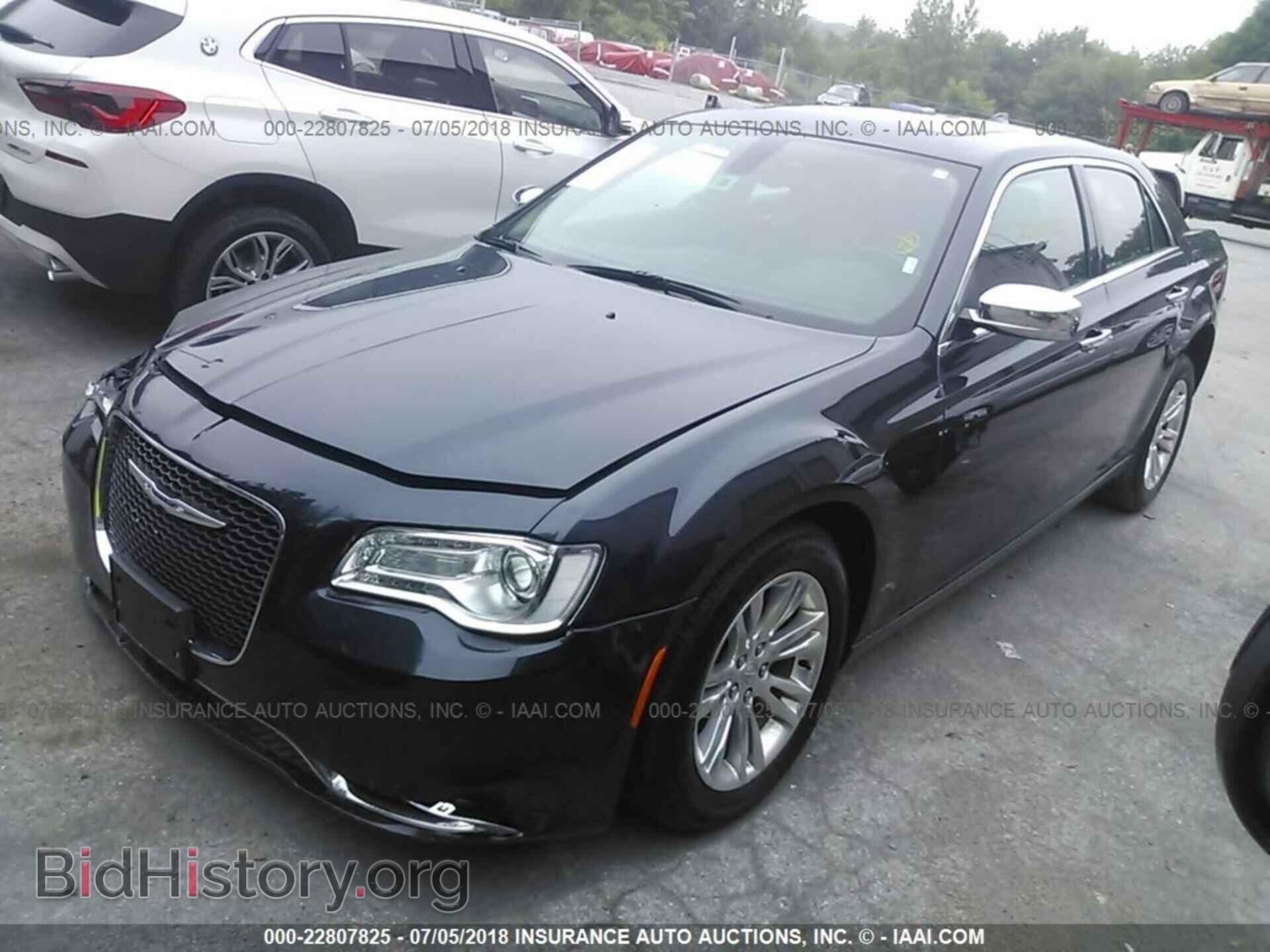 2017 Chrysler 300c - VIN: 2C3CCAEG6HH663052 - Фото 2