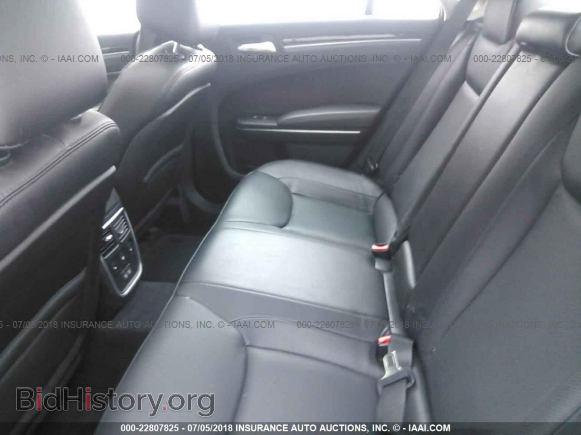 2017 Chrysler 300c - VIN: 2C3CCAEG6HH663052 - Фото 8