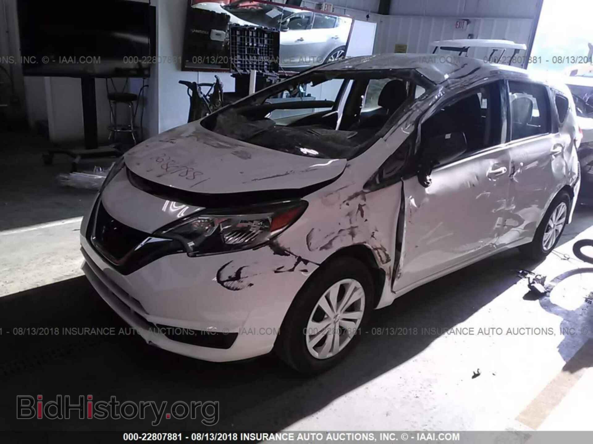 2017 Nissan Versa note - VIN: 3N1CE2CP6HL367120 - Photo 2
