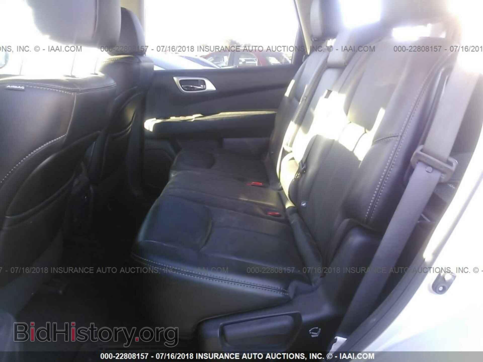2017 Nissan Pathfinder - VIN: 5N1DR2MM4HC604012 - Фото 8