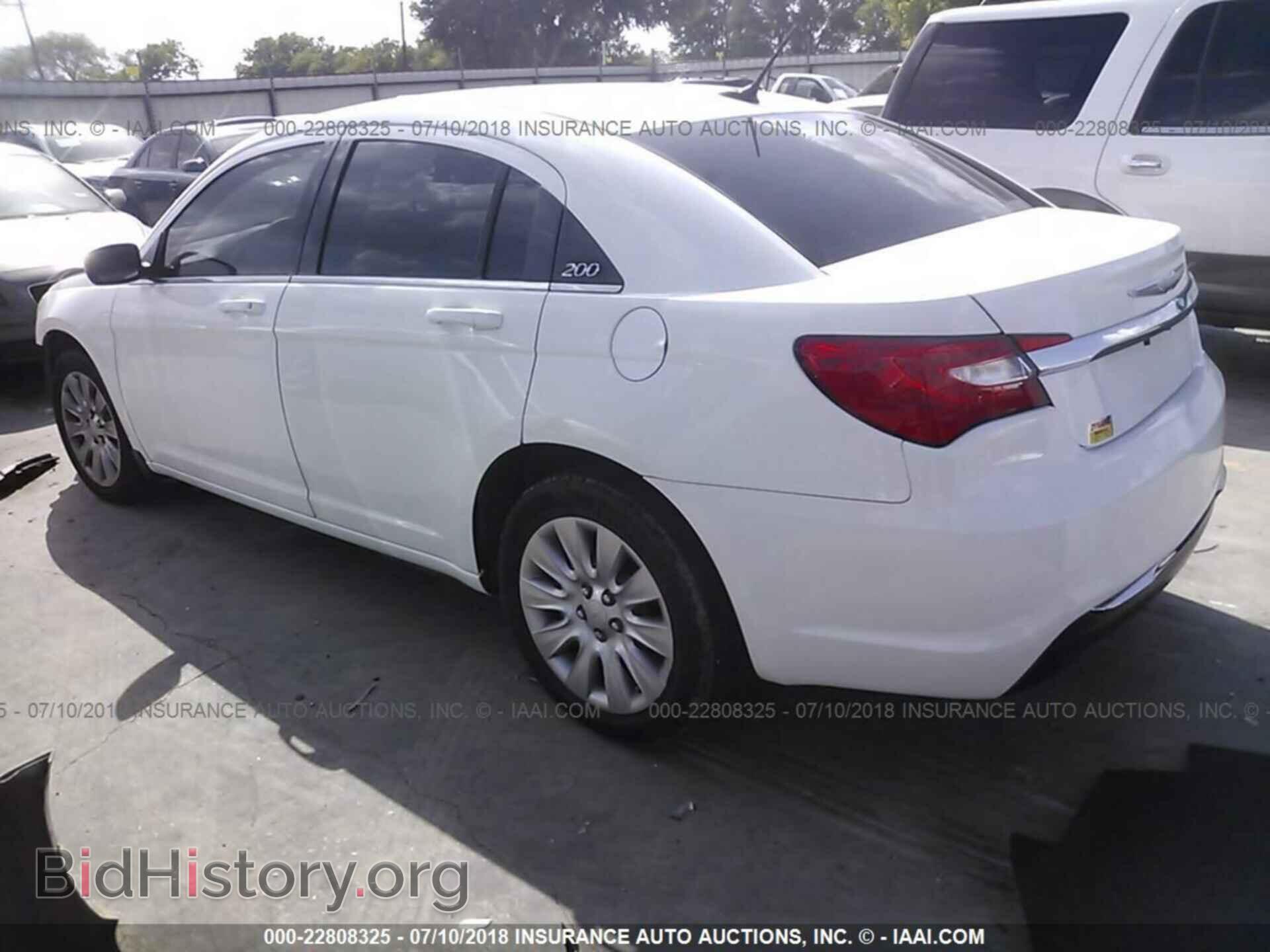 2014 Chrysler 200 - VIN: 1C3CCBAB1EN208564 - Photo 3