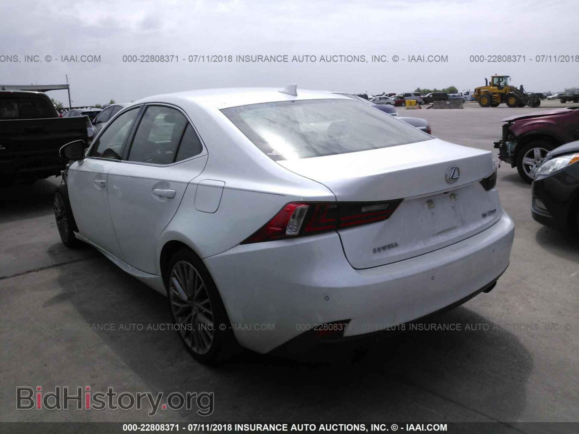2014 Lexus Is - VIN: JTHBF1D23E5012080 - Photo 3