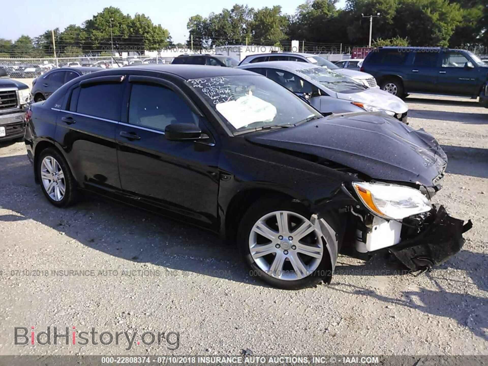 Фотография 1C3CCBBG3CN210436 - Chrysler 200 2012