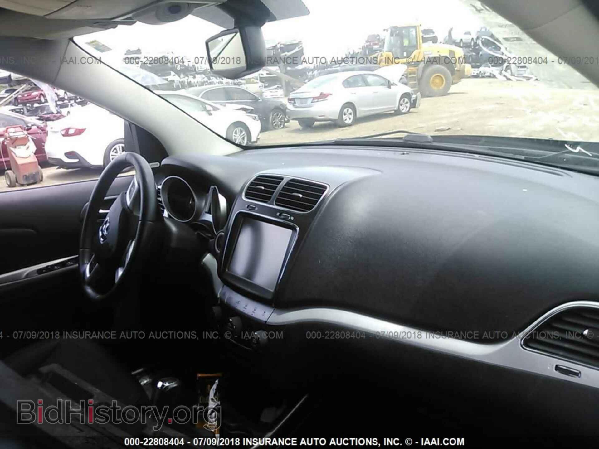 2011 Dodge Journey - VIN: 3D4PG3FG4BT521943 - Photo 5